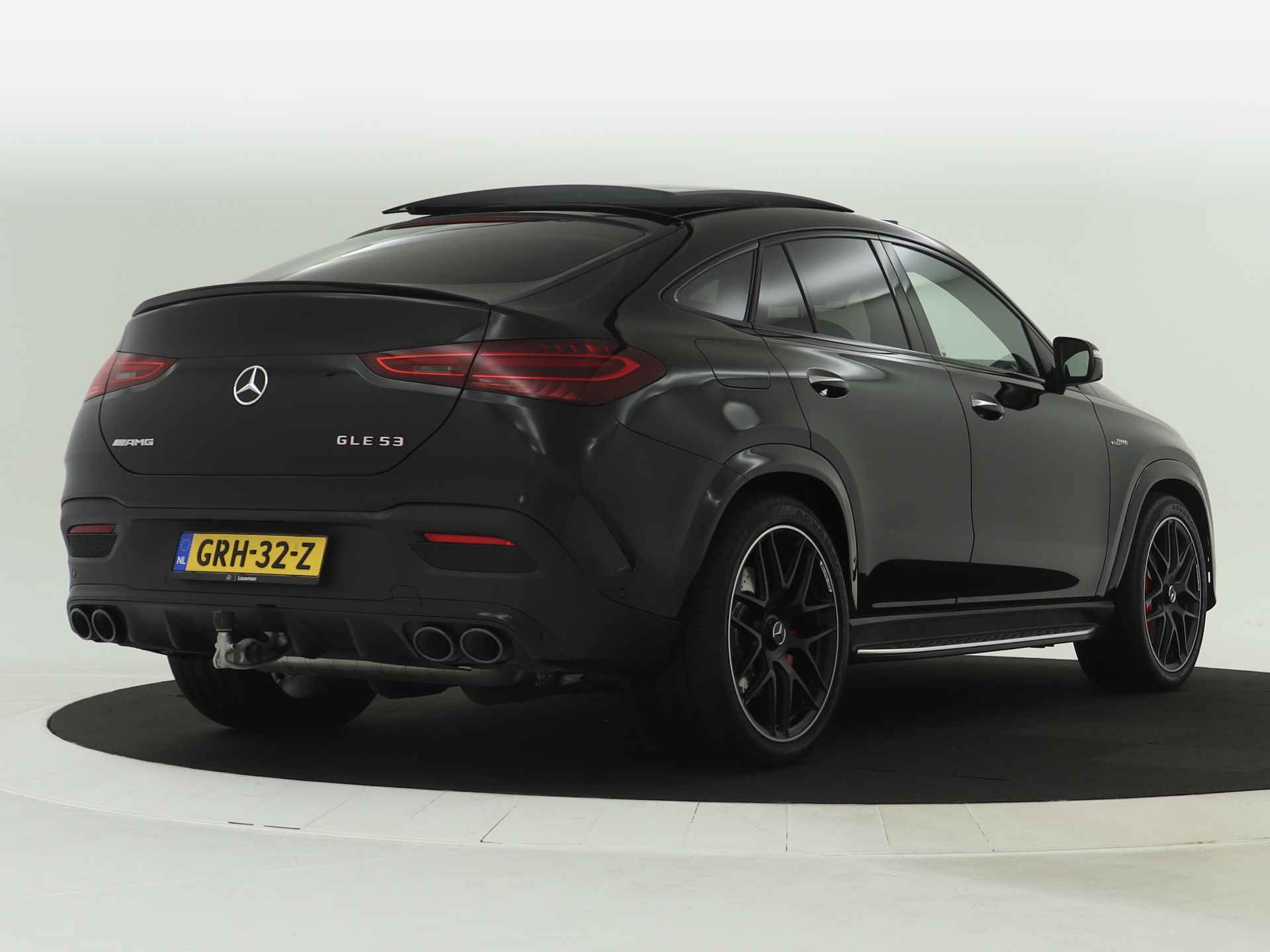 Mercedes-Benz GLE Coupé AMG 53 Hybrid 4MATIC+ | 545 pk | 360° camera | Luchtvering | AMG-Performance uitlaat | AMG-Performance stuurwiel | Inclusief 24 maanden MB Certified garantie voor Europa. - 3/47