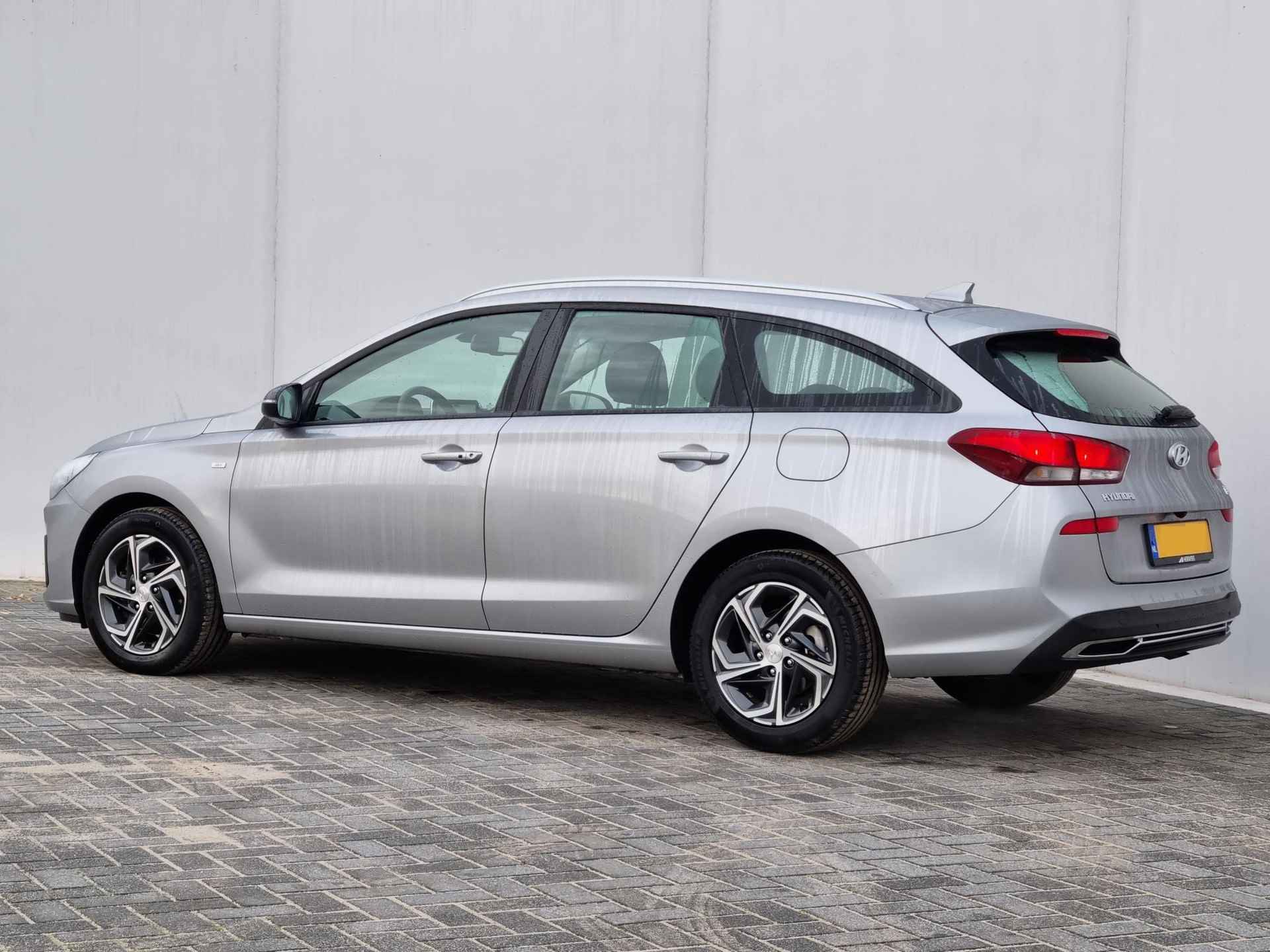 Hyundai i30 Wagon 1.0 T-GDi MHEV Comfort Smart Automaat / Private Lease Vanaf €629,- / Navigatie / Android Auto/Apple Carplay - 18/38