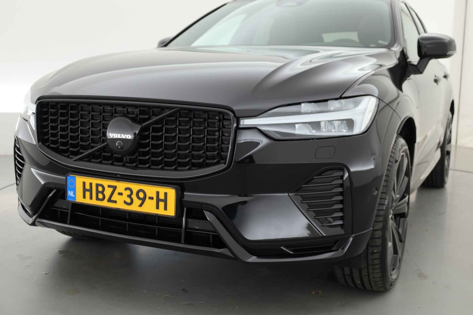 Volvo XC60 T8 Recharge Plus Black Edition | Pano | 360cam | Memory | Pilot Assist | Harman Kardon | Stoel- Stuurverw. - 27/33