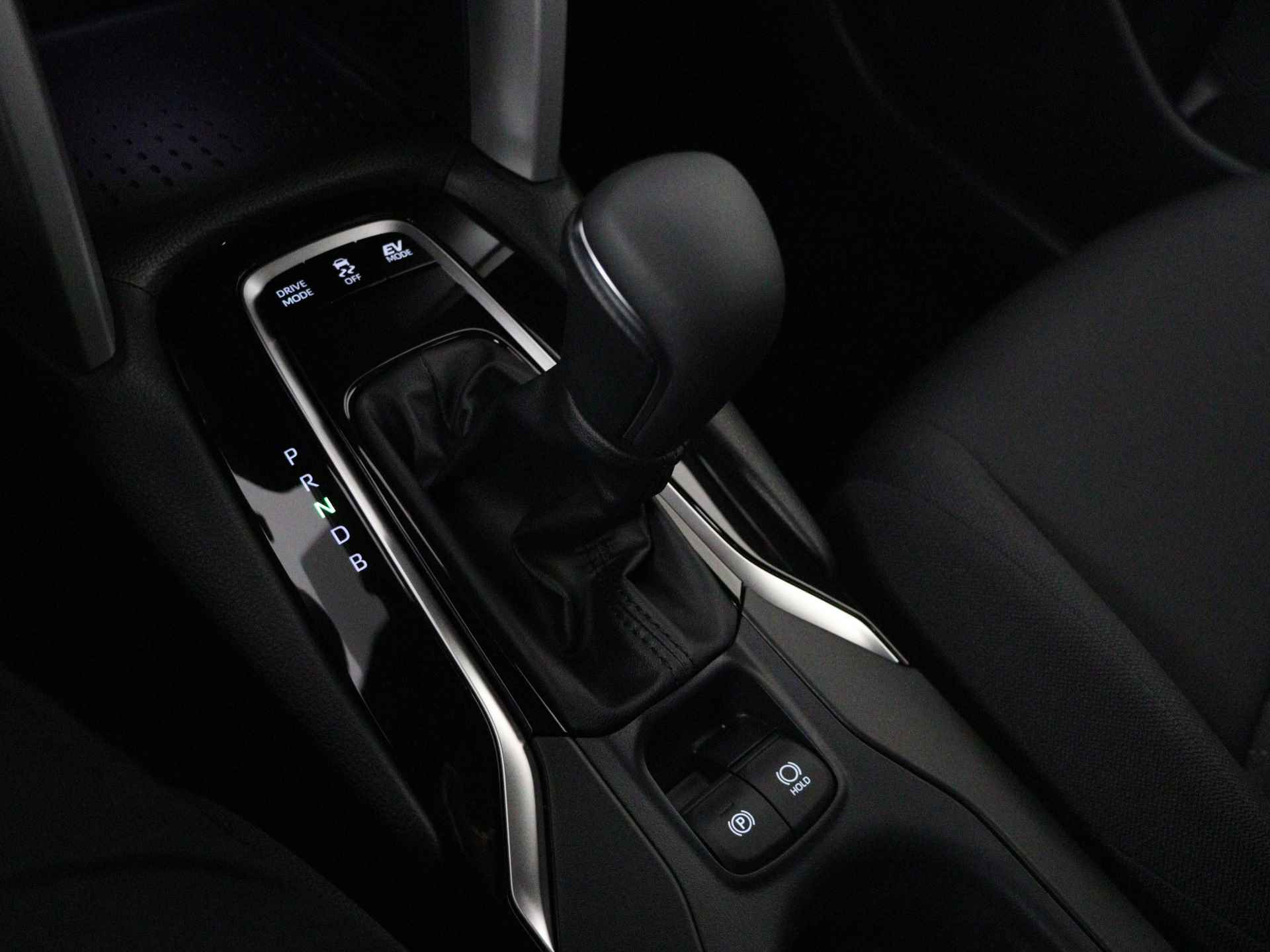 Toyota Corolla Cross 1.8 Hybrid Dynamic | Navigatie | Camera | Lane-Assist | Lichtmetalen velgen 18" | - 12/35