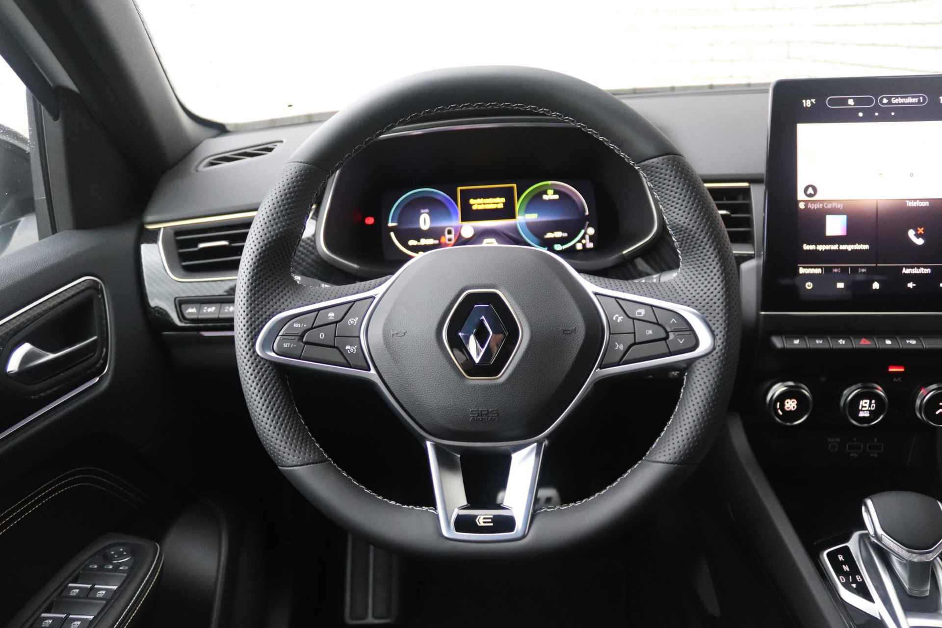 Renault Arkana 1.6 E-Tech hybrid 145 E-Tech engineered | Navigatie | Stoelverwarming | Leder/Alcantara bekleding | 18" LM velgen - 16/34