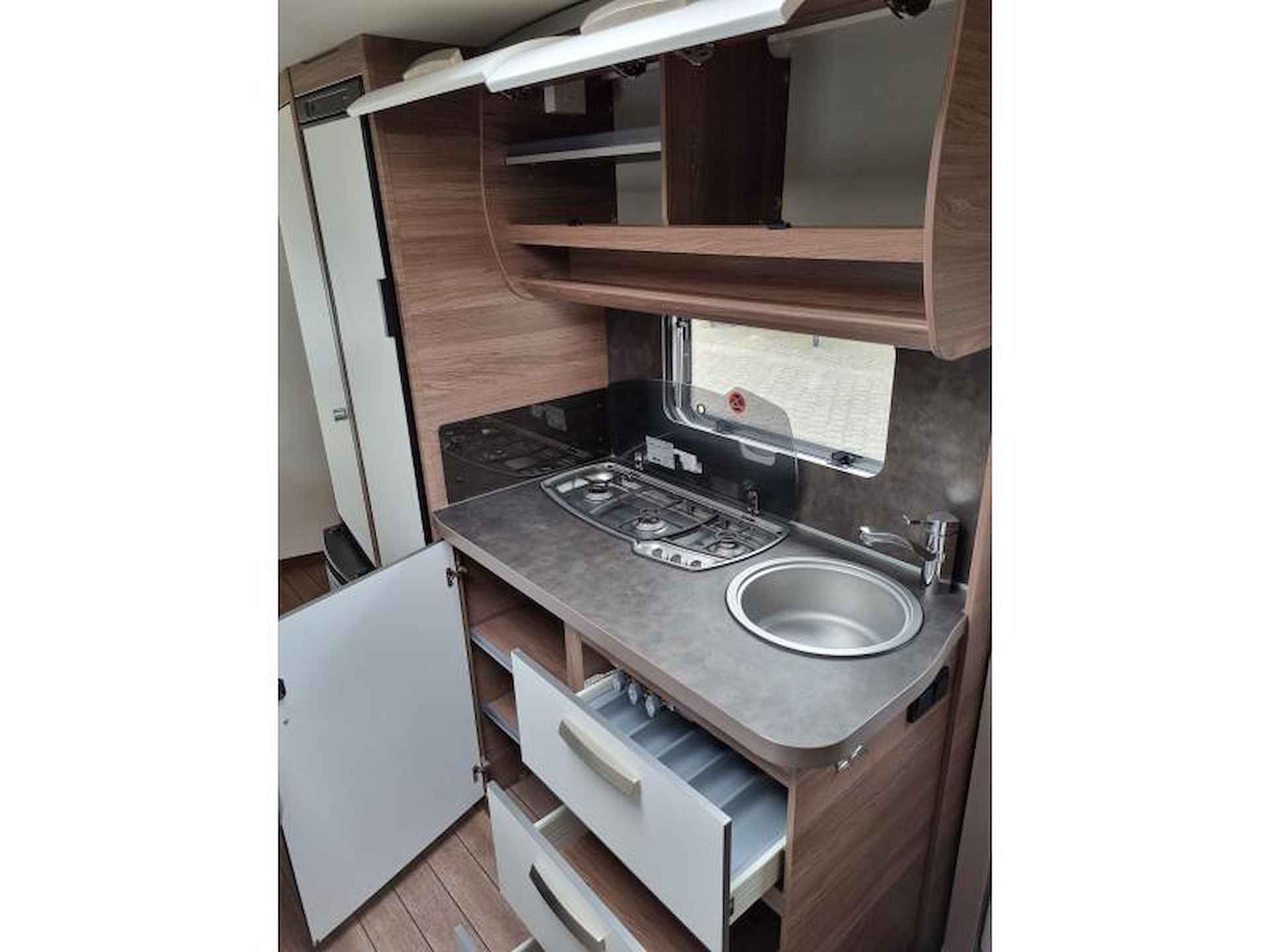 Knaus Sport Silver Selection 540 FDK Stapelbed-Voortent-Luifel - 15/25