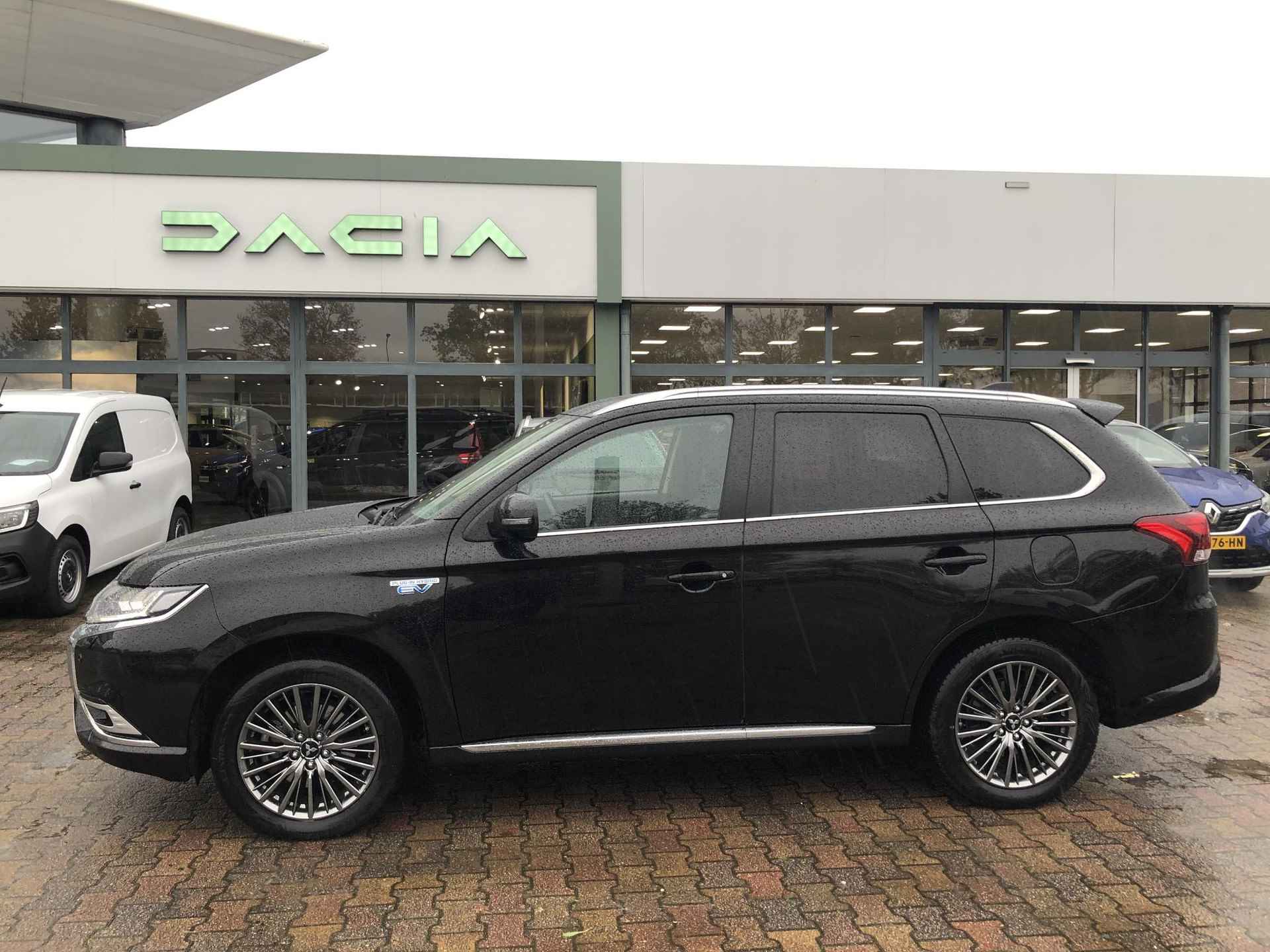 Mitsubishi Outlander 2.4 PHEV Intense+ - 3/22