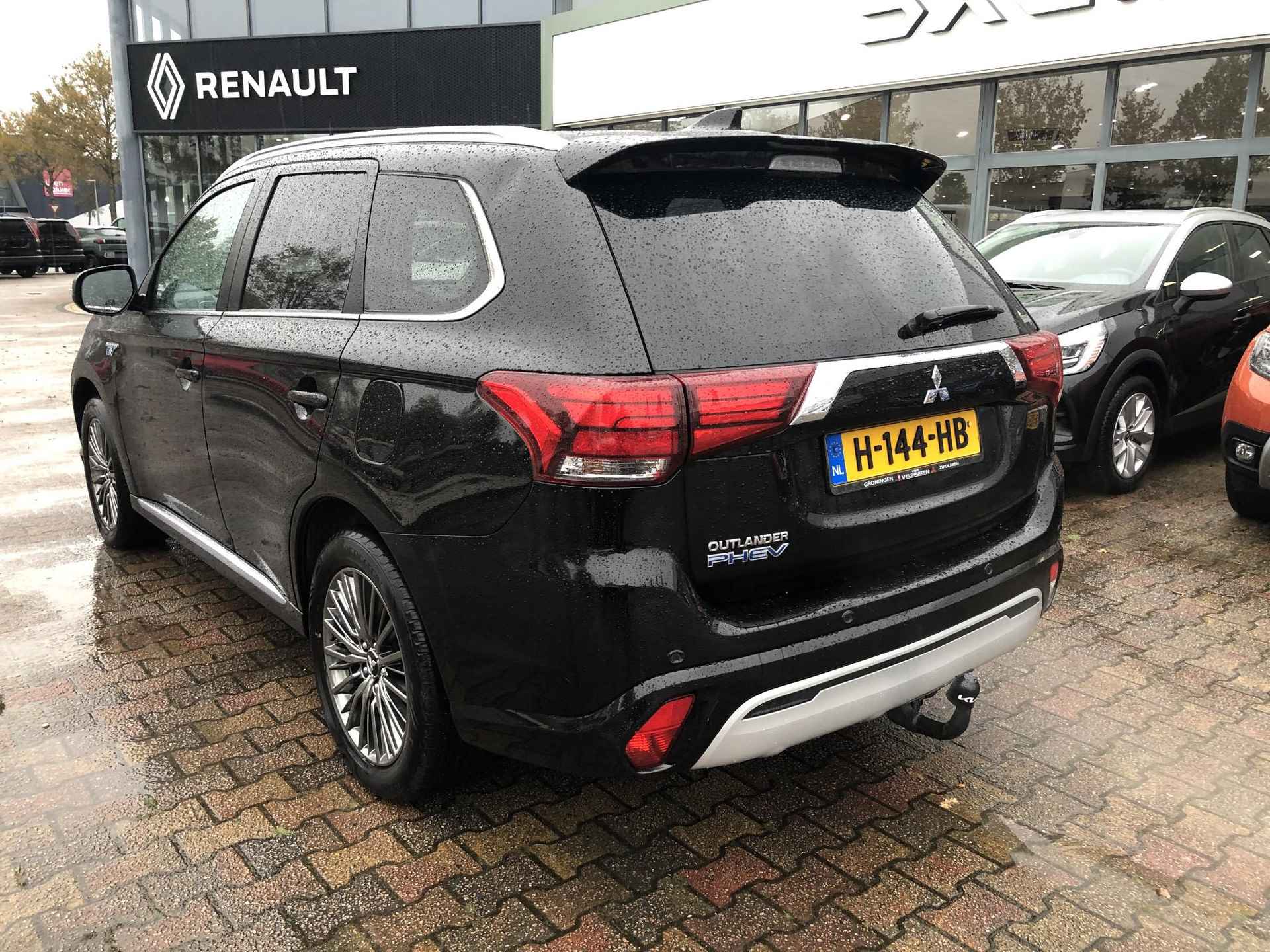 Mitsubishi Outlander 2.4 PHEV Intense+ - 4/22