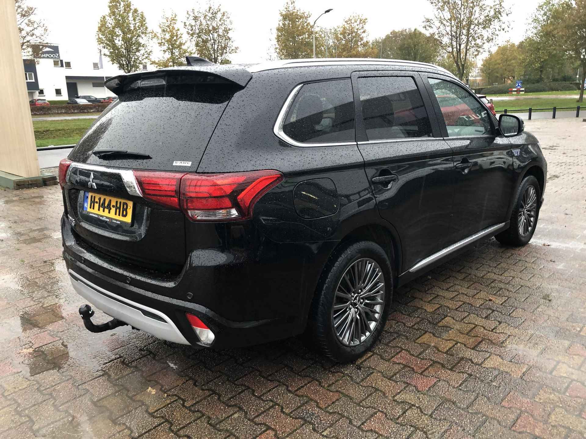 Mitsubishi Outlander 2.4 PHEV Intense+ - 5/22