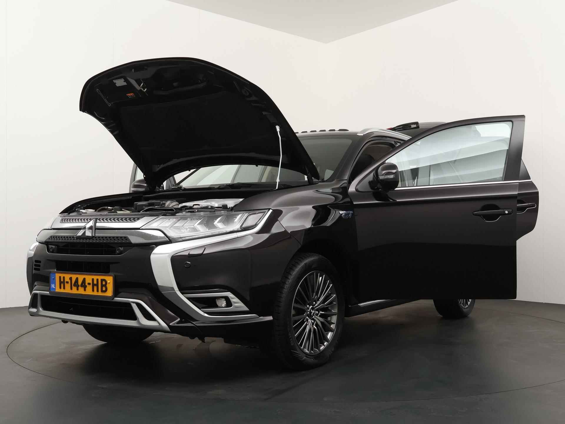 Mitsubishi Outlander 2.4 PHEV Intense+ - 20/32