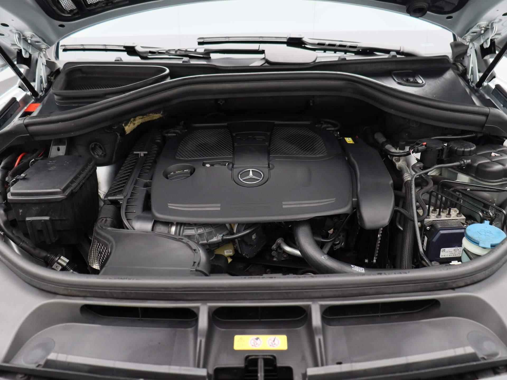 Mercedes-Benz M-klasse 350 | LEDEREN BEKLEDING | NAVIGATIE | ACHTERUITRIJCAMERA | CLIMATE CONTROL | CRUISE CONTROL | - 43/46