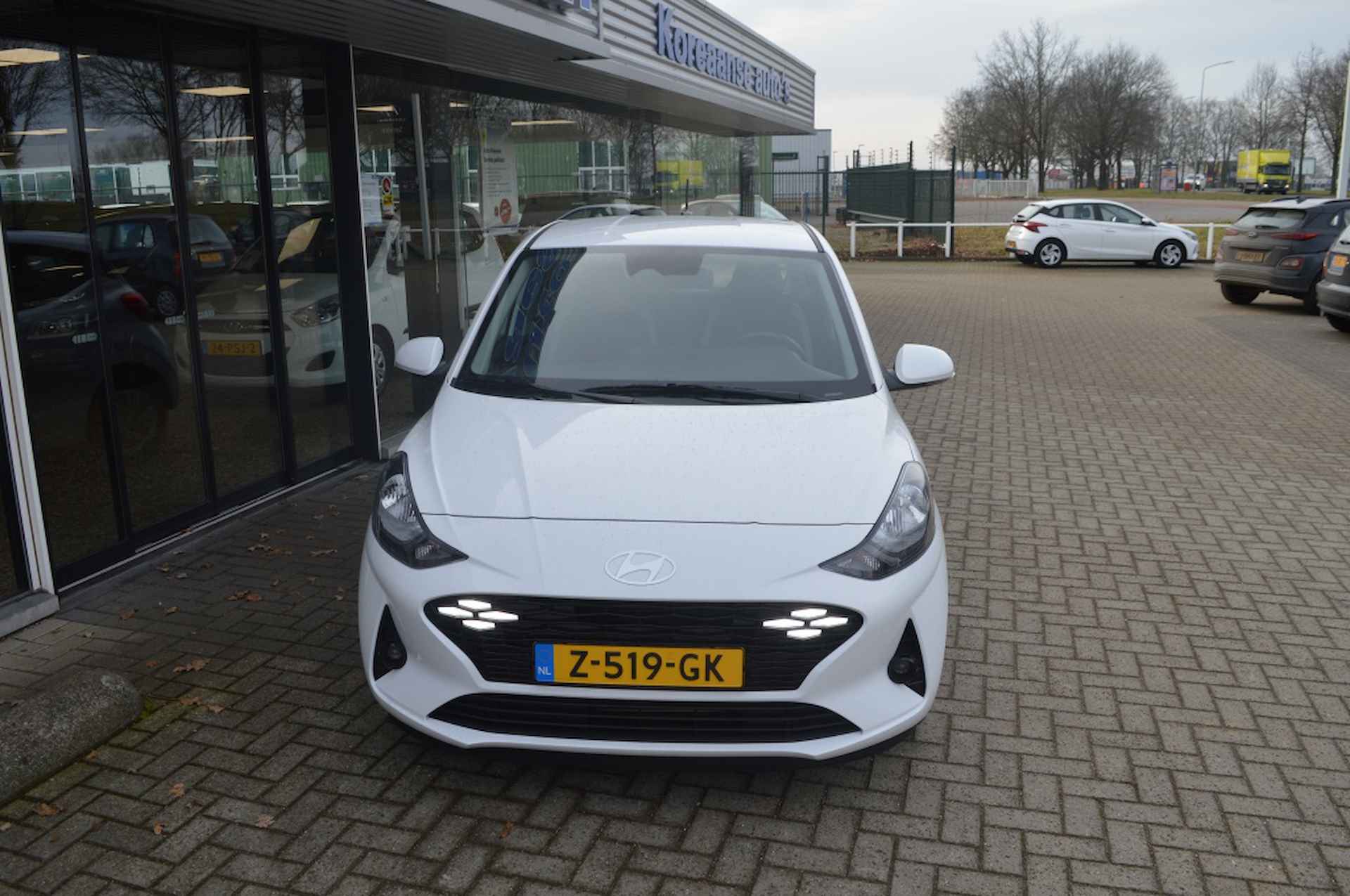 Hyundai i10 1.0 Comfort Smart Navi Camera NL-auto 04-2024 - 2/18