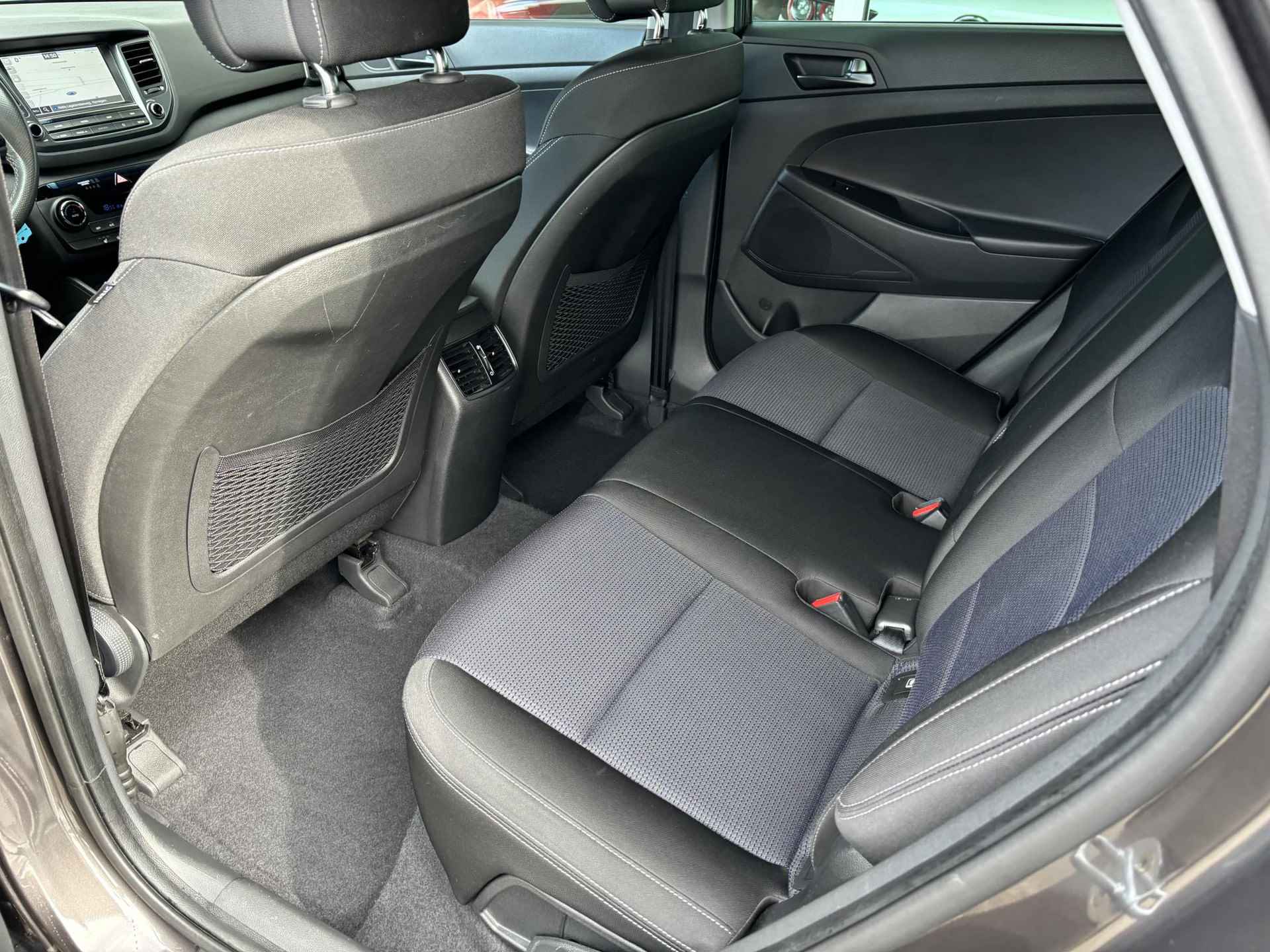 Hyundai Tucson 1.6 T-GDi Comfort | Navigatie | Cruise Control | Climate Control | Parkeersensoren | Parkeercamera | 36Mnd. Garantie | Rijklaar! | - 10/29
