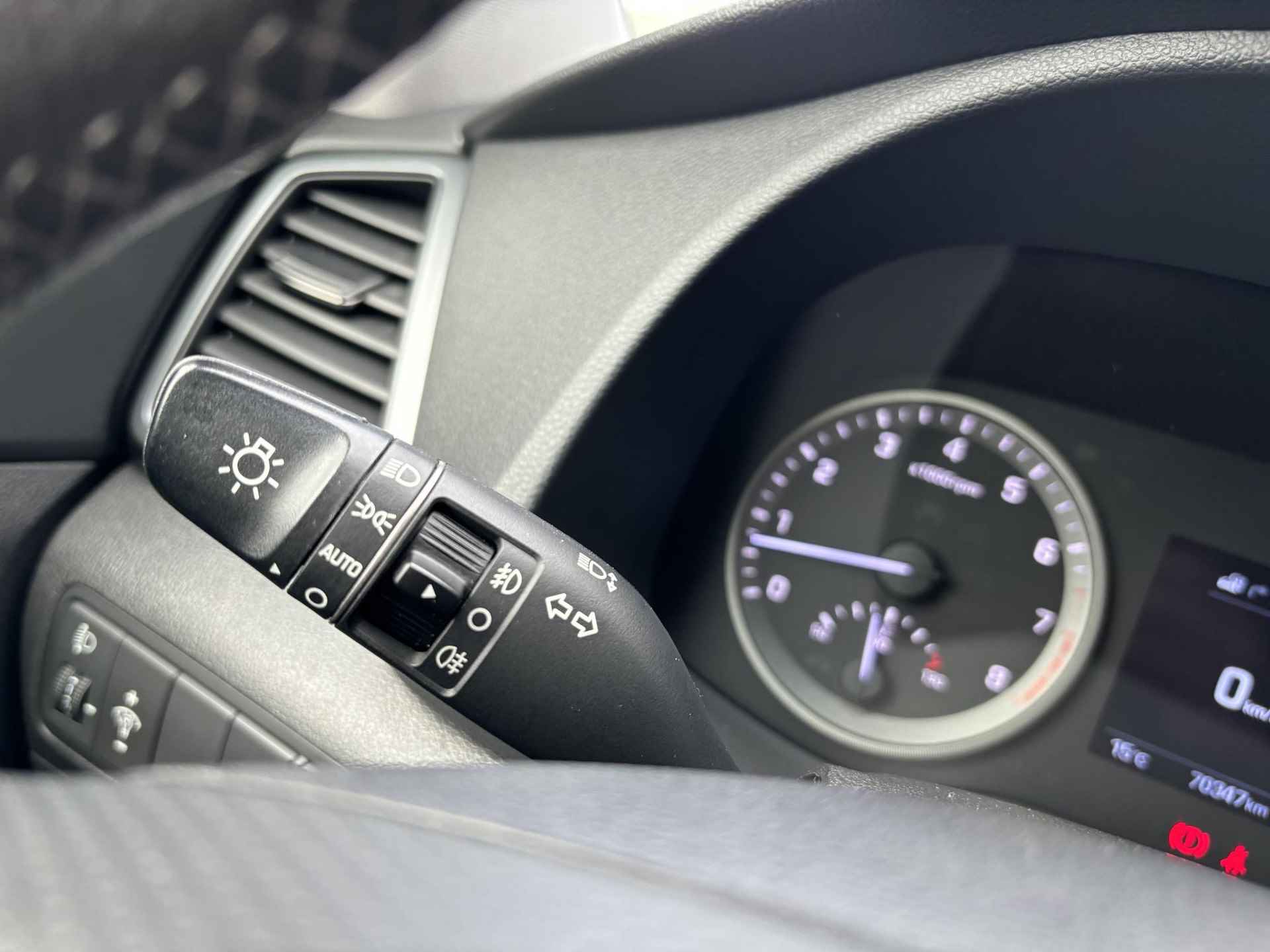 Hyundai Tucson 1.6 T-GDi Comfort | Navigatie | Cruise Control | Climate Control | Parkeersensoren | Parkeercamera | 36Mnd. Garantie | Rijklaar! | - 18/29