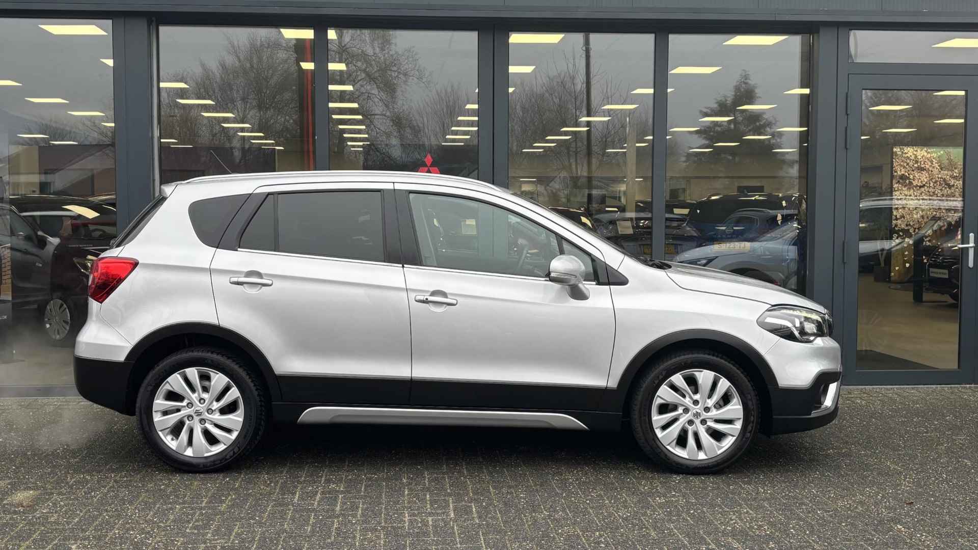 Suzuki S-Cross 1.0 Boosterjet Exclusive - 17/31