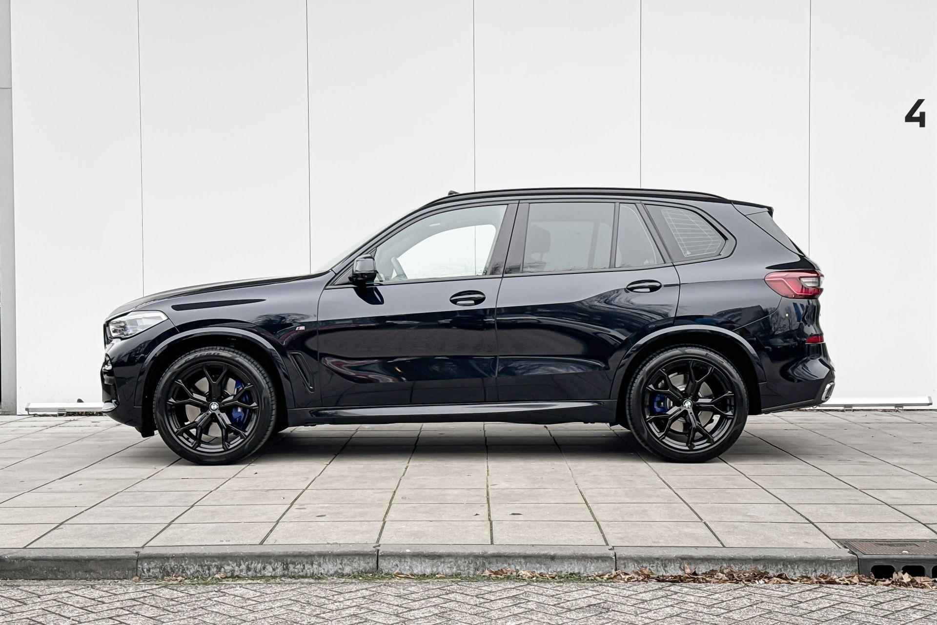 BMW X5 xDrive40i High Executive M-Sport 7 Zitter / Glazen Schuifdak / Electrische Zwenkhaak / 21 Inch / Intergrale Actieve Besturing / Comfort Acces / Soft Close / Stoelverwarming Voor & Achter / Hifi - 2/30