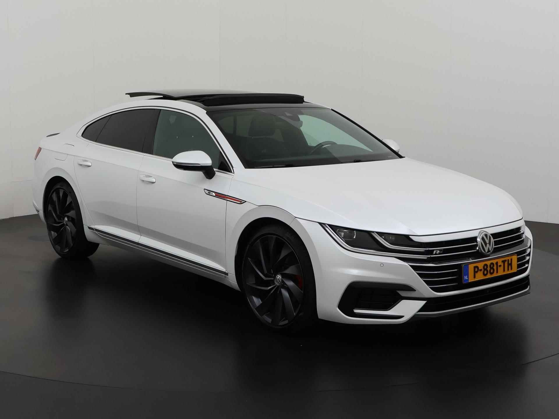 Volkswagen Arteon 2.0 TSI R Line | Panoramadak | Stoelmassage | 360 Camera | 20" | Zondag Open! - 30/43