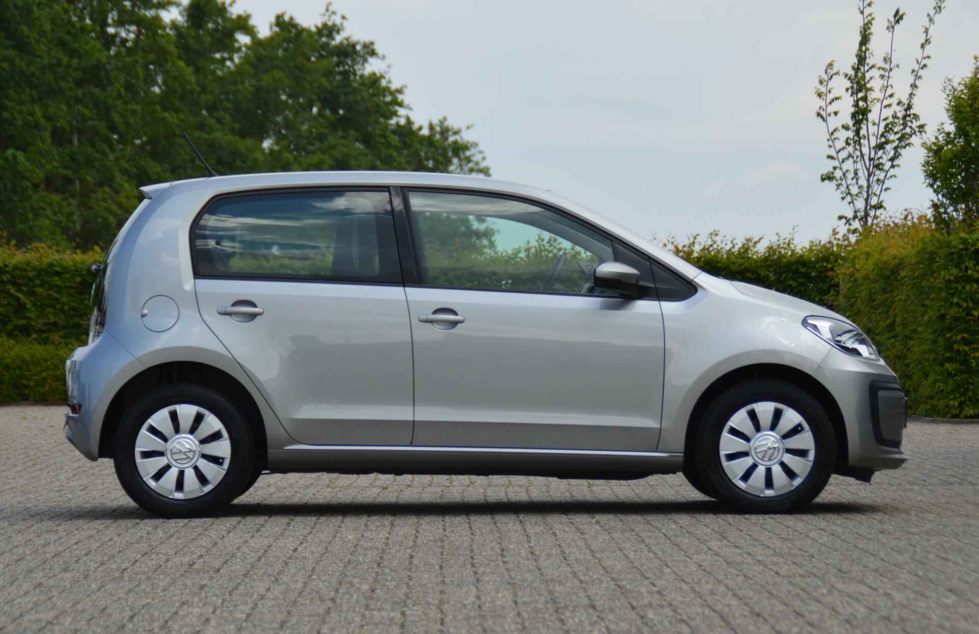 Volkswagen Up! 1.0 move up! 5 drs 1e eig. - 15/62