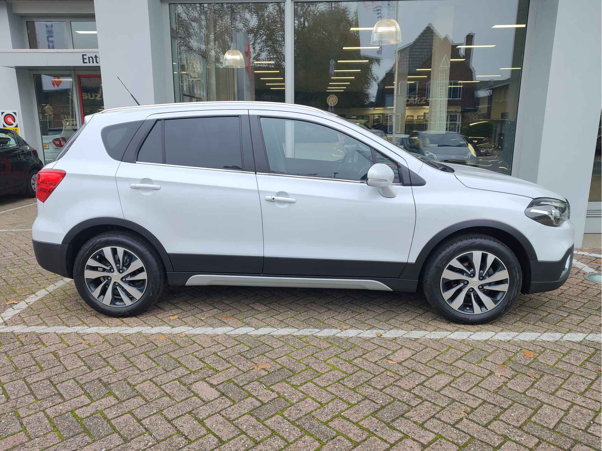 Suzuki S-Cross 1.4 BOOSTERJET SELECT SMART HYBRID AUT. Navi | Stoelverwarming | Keyless | Adaptive Cruise - 7/35