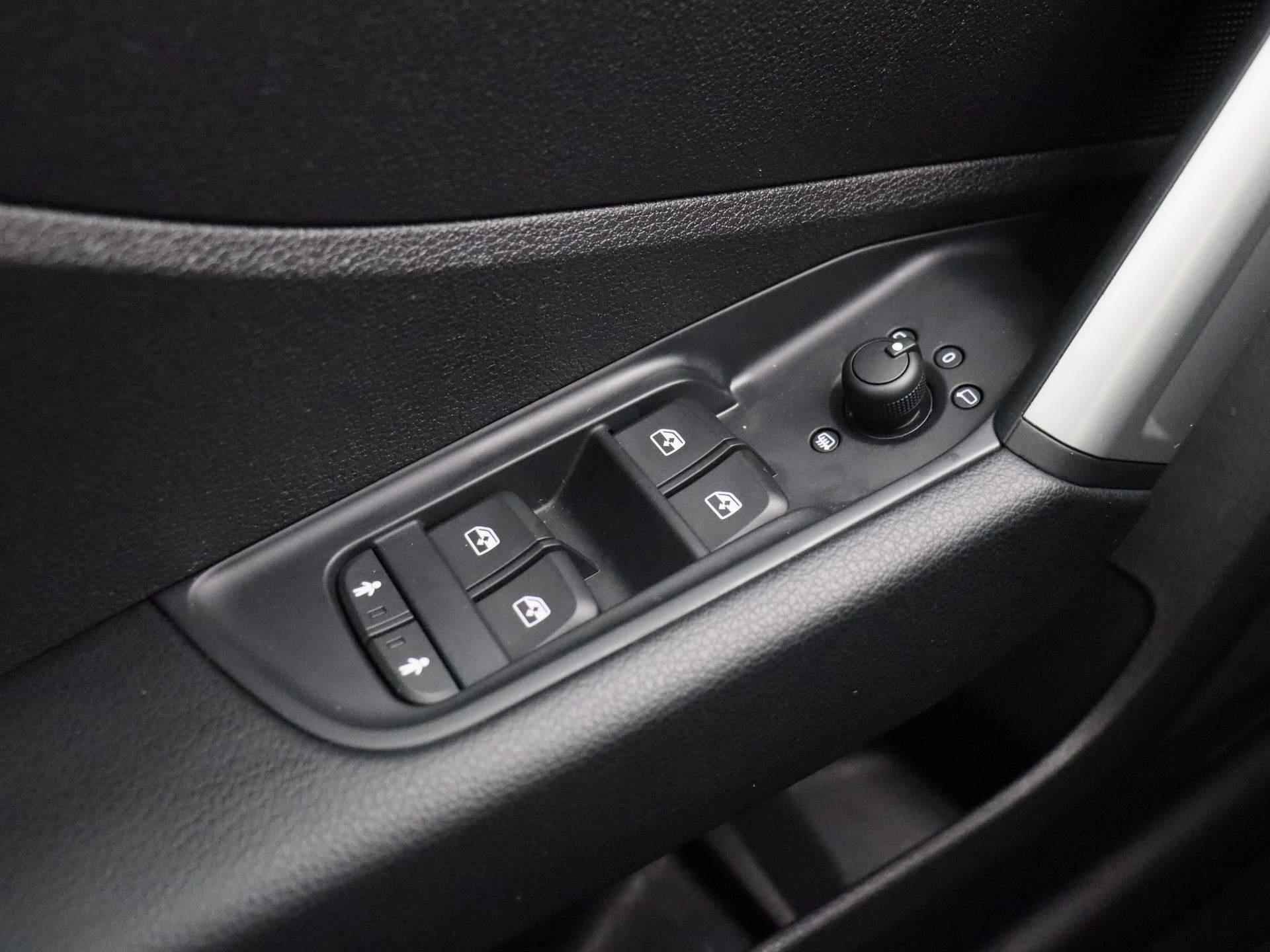 Audi Q2 30 TFSI Pro Line 110 PK | LED Koplampen | Apple Carplay/Android Auto | Virtual Cockpit | Climate Control | Cruise Control | Parkeersensoren | Lichtmetalen velgen | Fabrieksgarantie | - 25/37