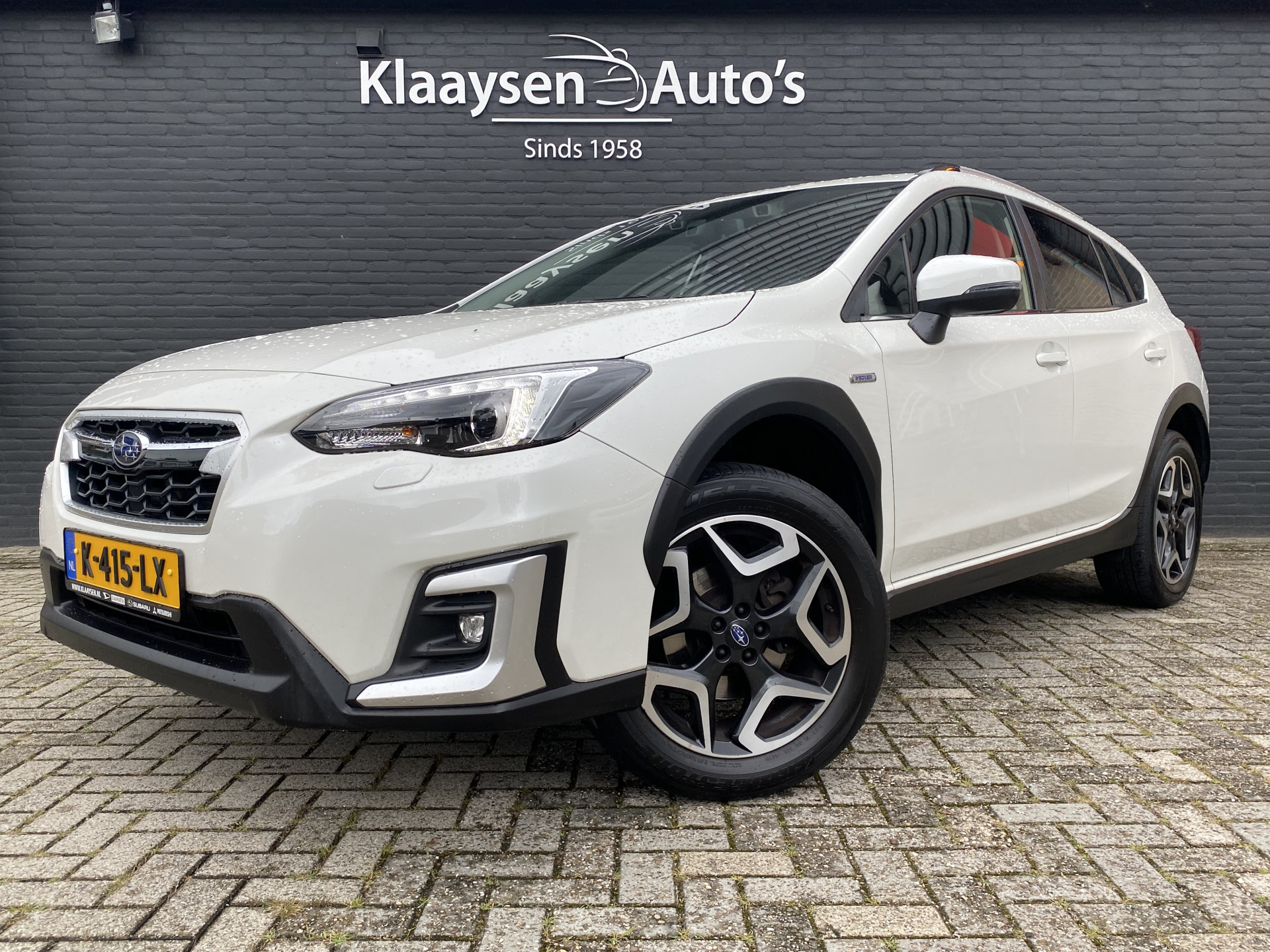 Subaru XV 2.0i e-BOXER Luxury AWD AUT. | dealer onderhouden | navigatie | trekhaak | apple carplay | adaptieve cruise