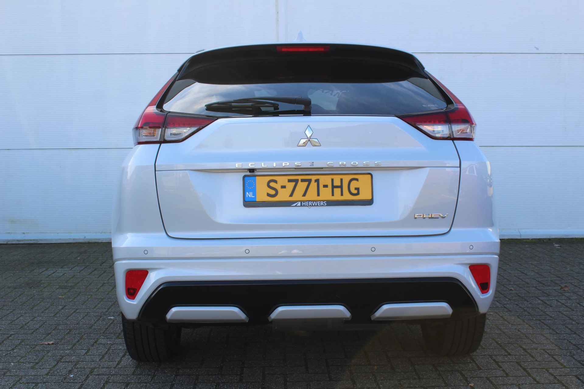 Mitsubishi Eclipse Cross 2.4 PHEV Executive / Navigatie + Apple Carplay/Android Auto / Cruise Control Adaptief / Climate Control / Achteruitrijcamera / Stoel- + Stuurverwarming / - 47/49