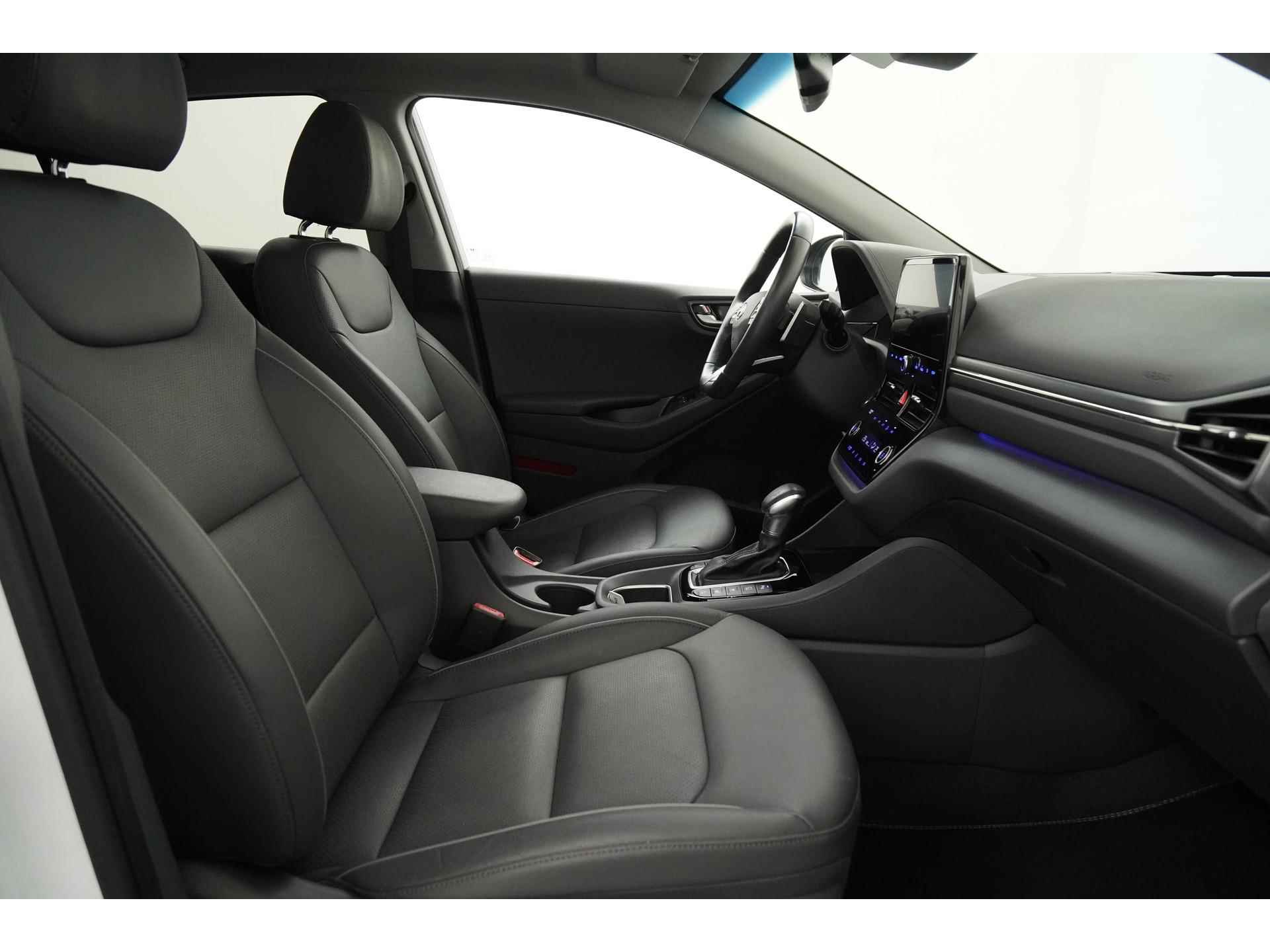 Hyundai IONIQ 1.6 GDi PHEV Premium Sky | Schuifdak | Plug-In | Zondag Open! - 3/50