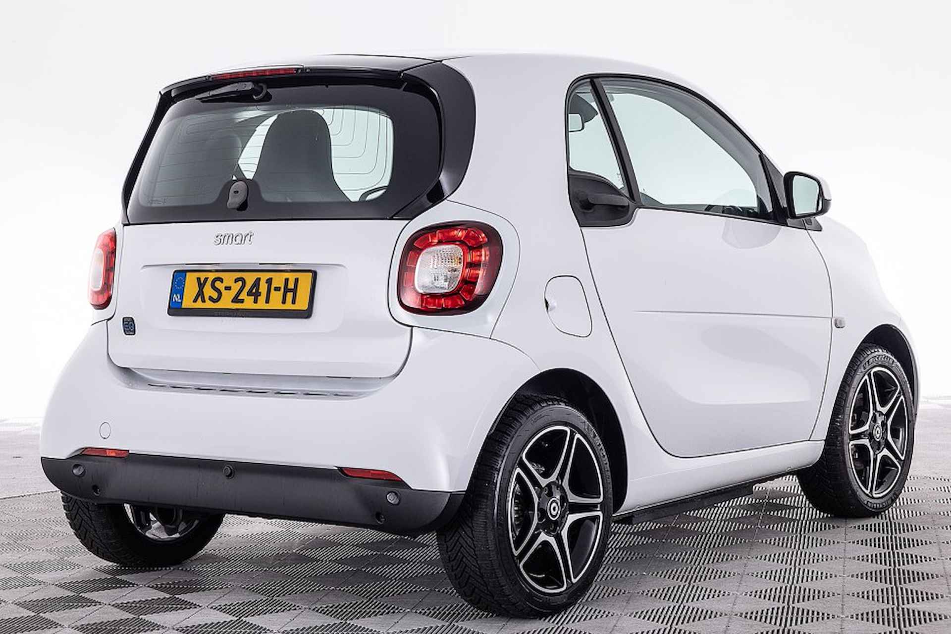 Smart Fortwo EQ Business Solution 18 kWh | LEDER ✅ 1e Eigenaar . - 27/32