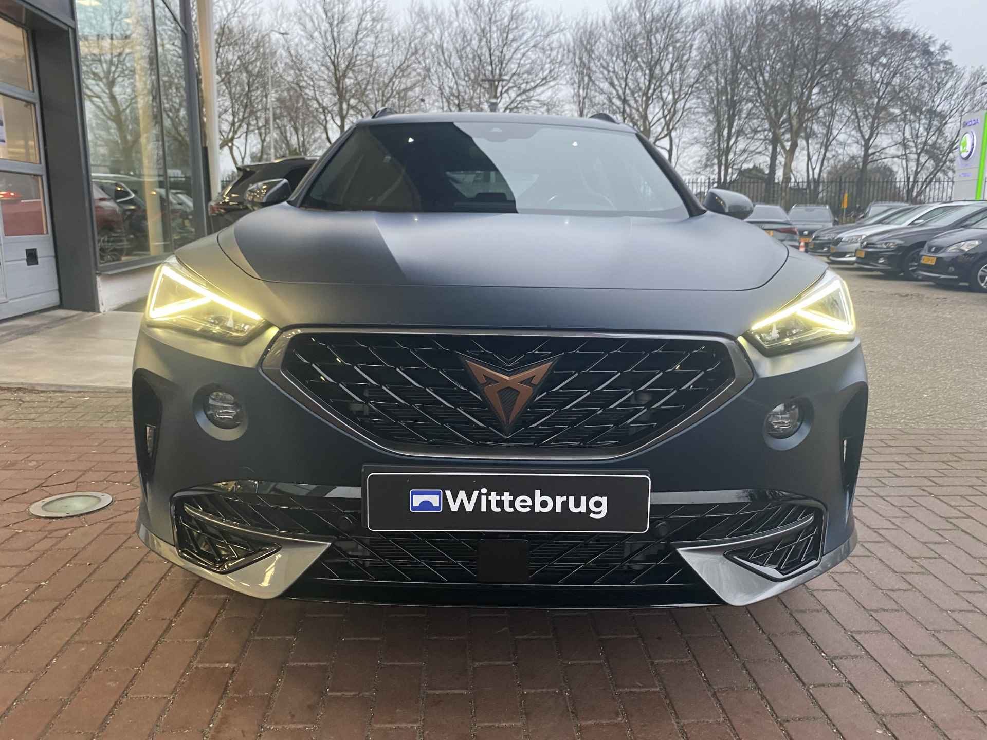 CUPRA Formentor 1.4 e-Hybrid 245pk DSG VZ Copper Edition Panoramadak / Supersport Stuur / Blauw Leer / LED / Stuur & Stoelverwarming / 19"LMV - 6/25