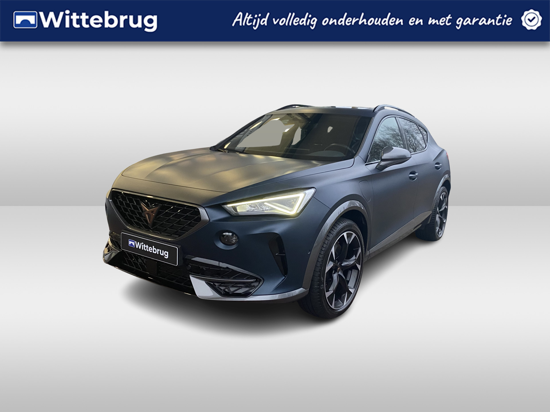 CUPRA Formentor 1.4 e-Hybrid 245pk DSG VZ Copper Edition Panoramadak / Supersport Stuur / Blauw Leer / LED / Stuur & Stoelverwarming / 19"LMV