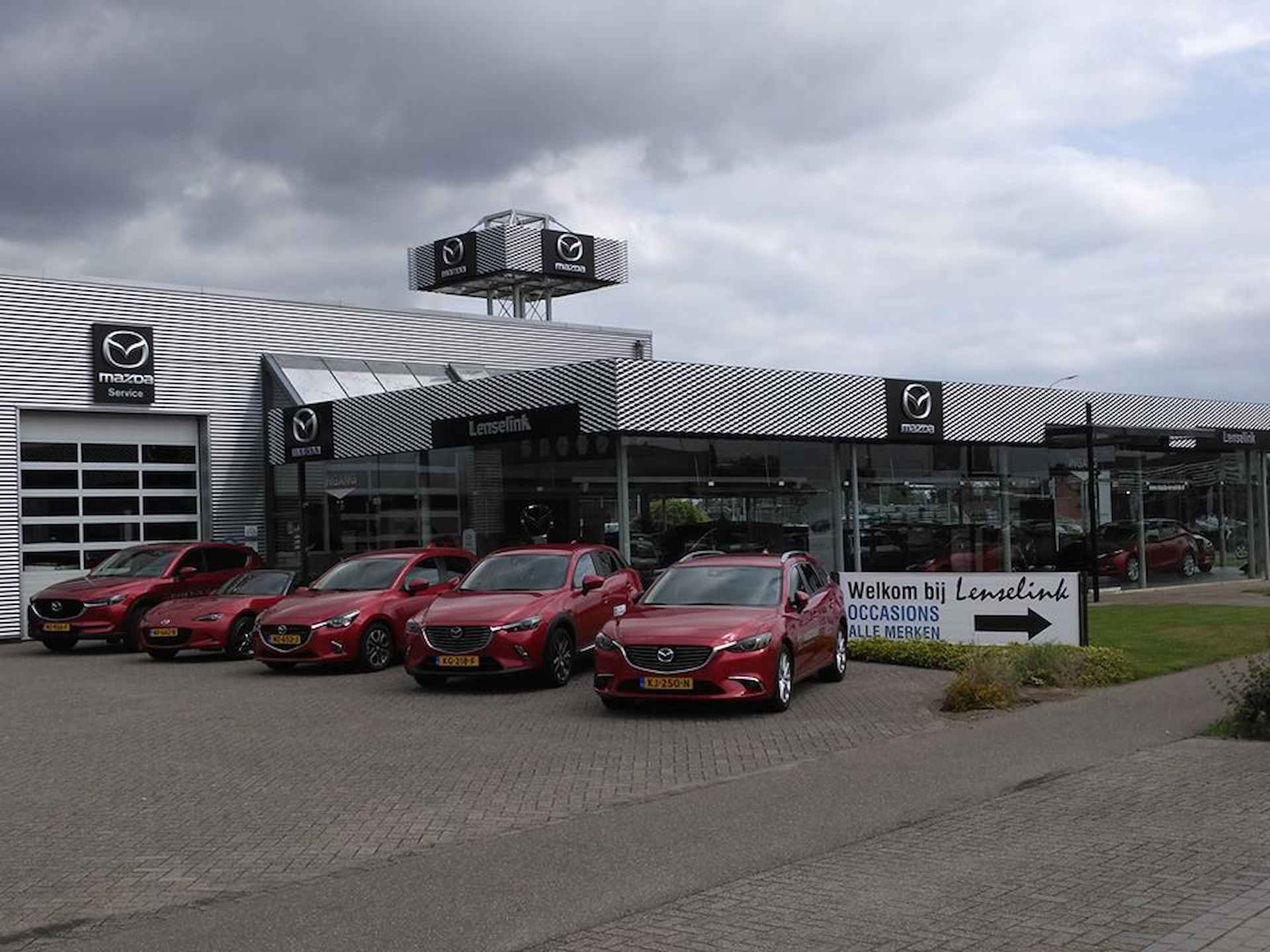 Nissan X-Trail 1.6 DIG-T 163PK Tekna | Trekhaak | NL auto | Dealeronderhouden | Panoramadak | Leer | Stoelverw. | Incl. BOVAG garantie, beurt, APK etc.. - 2/2