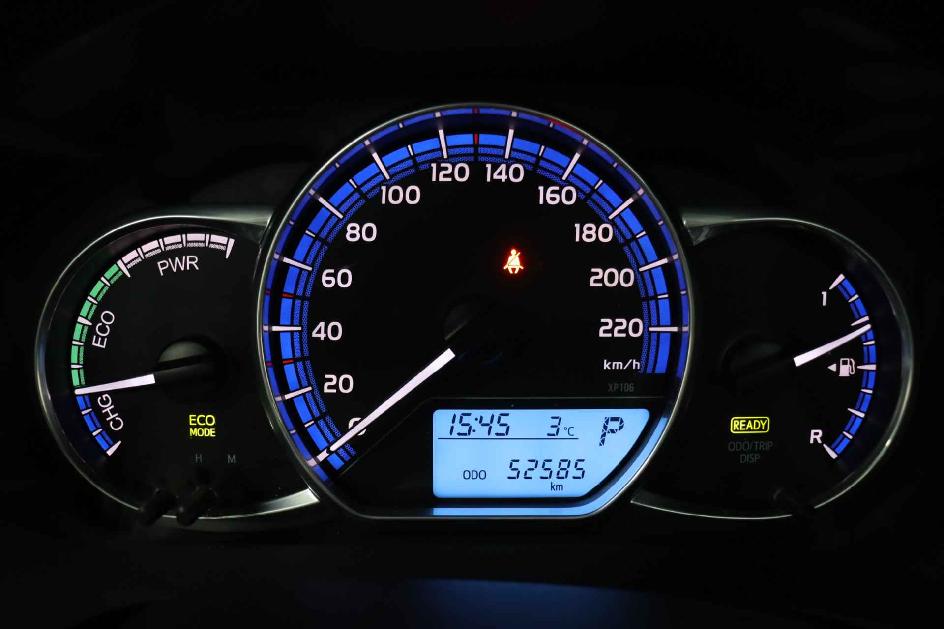 Toyota Yaris 1.5 Hybrid Dynamic | Panoramadak | Cruise control | Clima | Camera | Navigatie | All-season Banden - 18/47