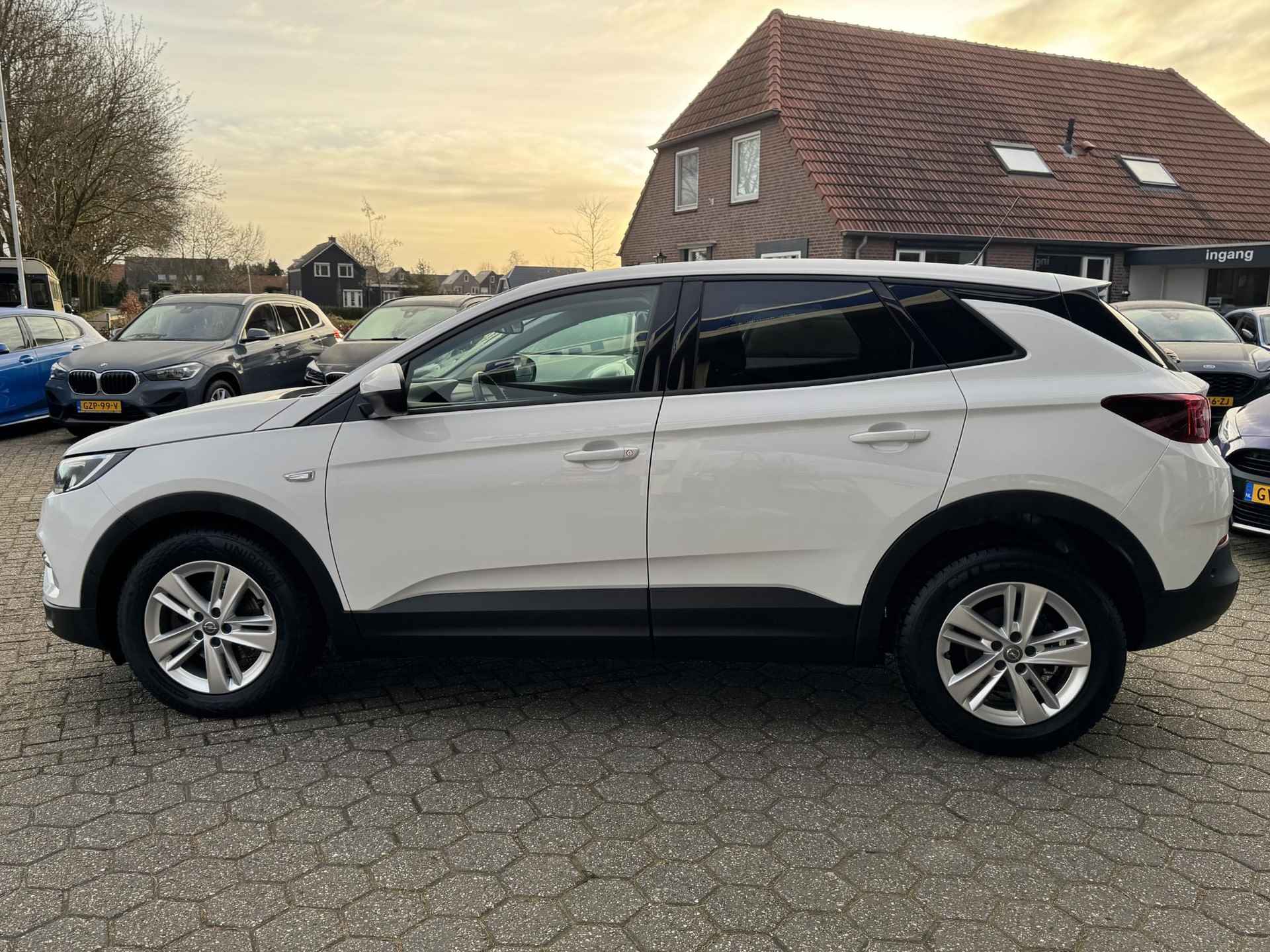 Opel Grandland X 1.2 Turbo Edition AUTOMAAT | KLIMA | CAMERA | BOVAG! - 4/30