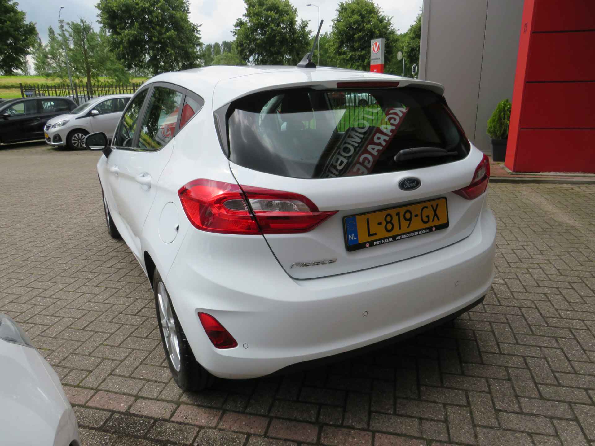 Ford Fiesta 1.0 EcoBoost Hybrid Titanium| 125-PK| | Clima-Airco | Android Auto | Parkeersensoren | Incl. BOVAG Garantie | DAB+ | Navigatiesysteem | Bluetooth | - 8/38