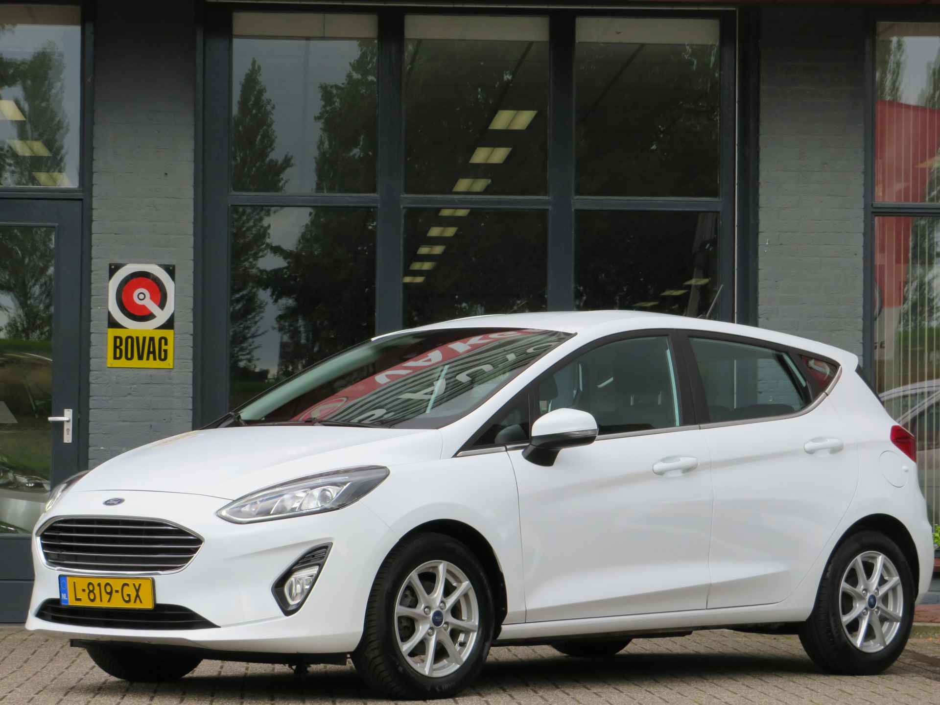 Ford Fiesta 1.0 EcoBoost Hybrid Titanium| 125-PK| | Clima-Airco | Android Auto | Parkeersensoren | Incl. BOVAG Garantie | DAB+ | Navigatiesysteem | Bluetooth | - 36/38