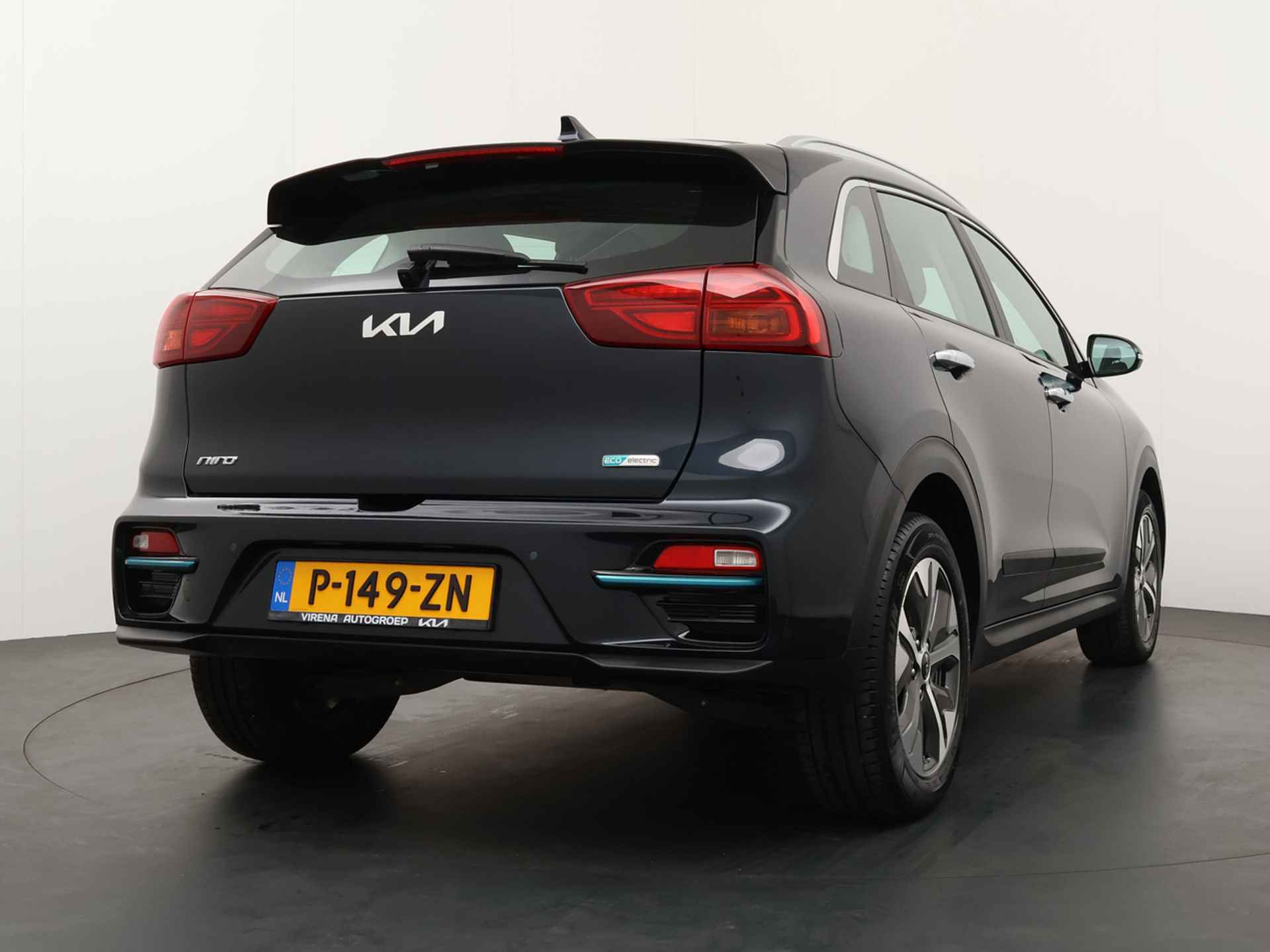 Kia e-Niro DynamicLine 64 kWh *€2000 Subsidie beschikbaar* - Navigatie - Adaptief Cruise Control - Climate Control - Keyless Entry - Apple/Android Carplay - Fabrieksgarantie Tot 2029 - 7/50