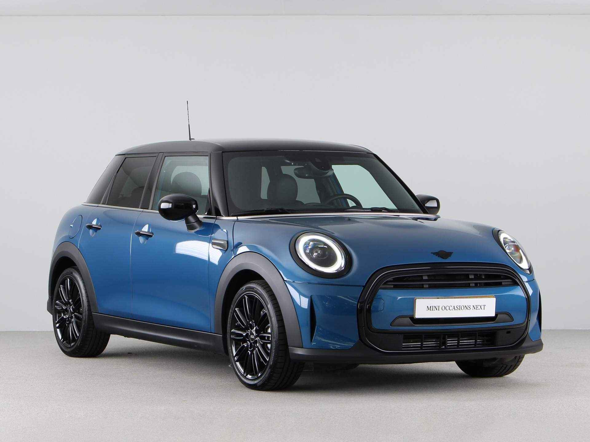 MINI 5-deurs Cooper Camden Edition Aut. - 7/22