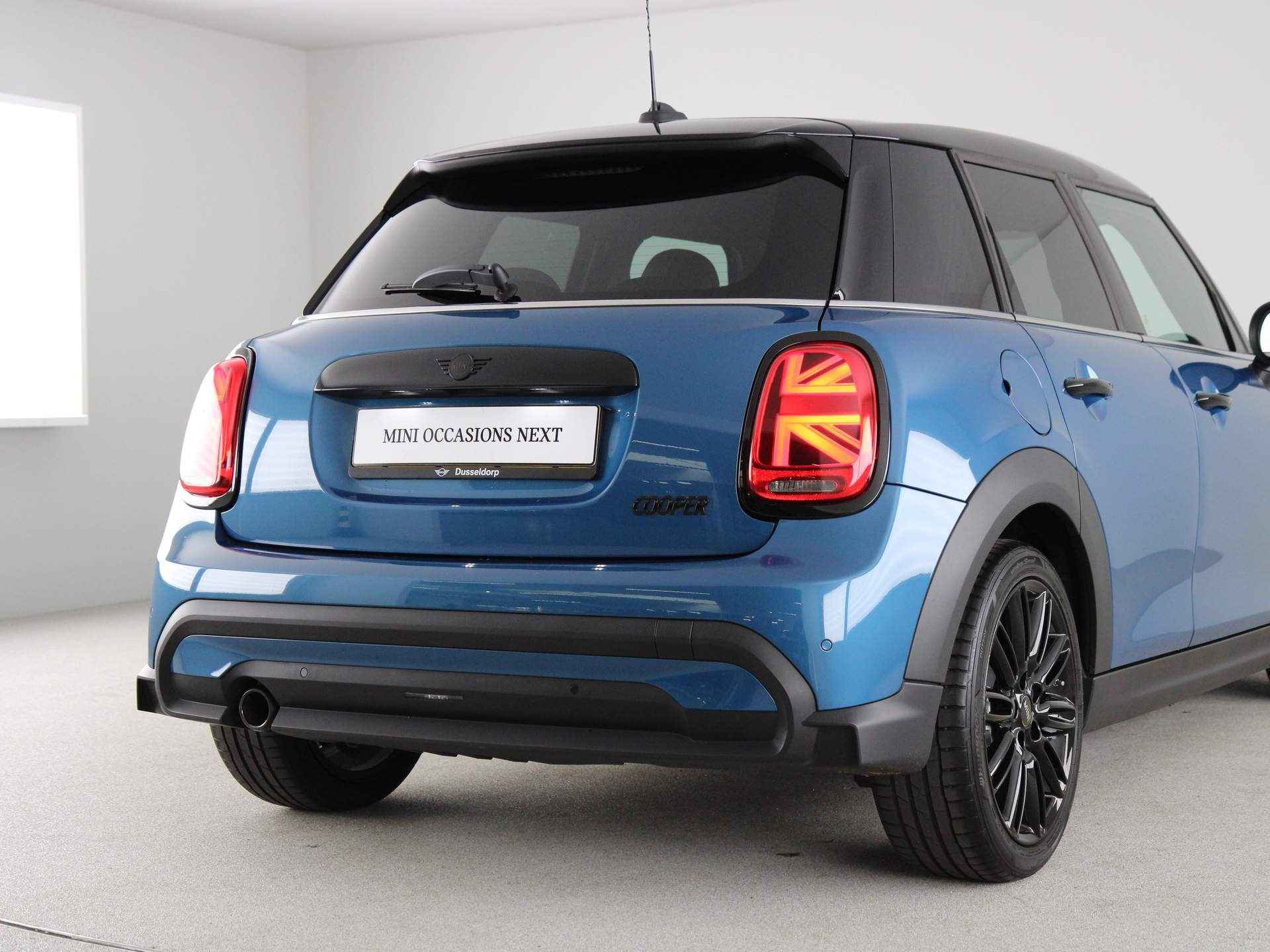 MINI 5-deurs Cooper Camden Edition Aut. - 19/22