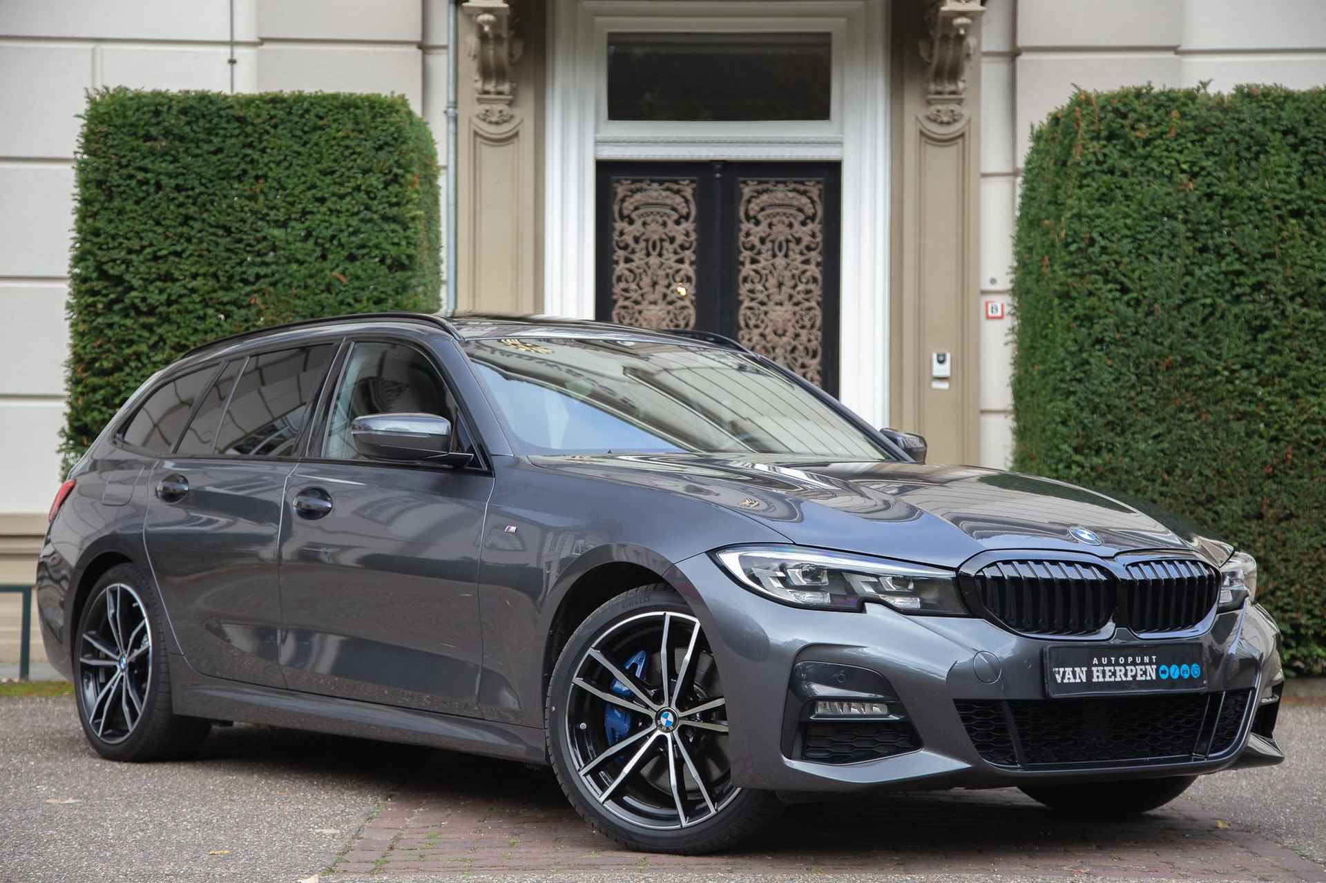 BMW 3-serie Touring 330e M-Sport Trekhaak | Pano | Leder | Carplay | Nieuwstaat - 6/64