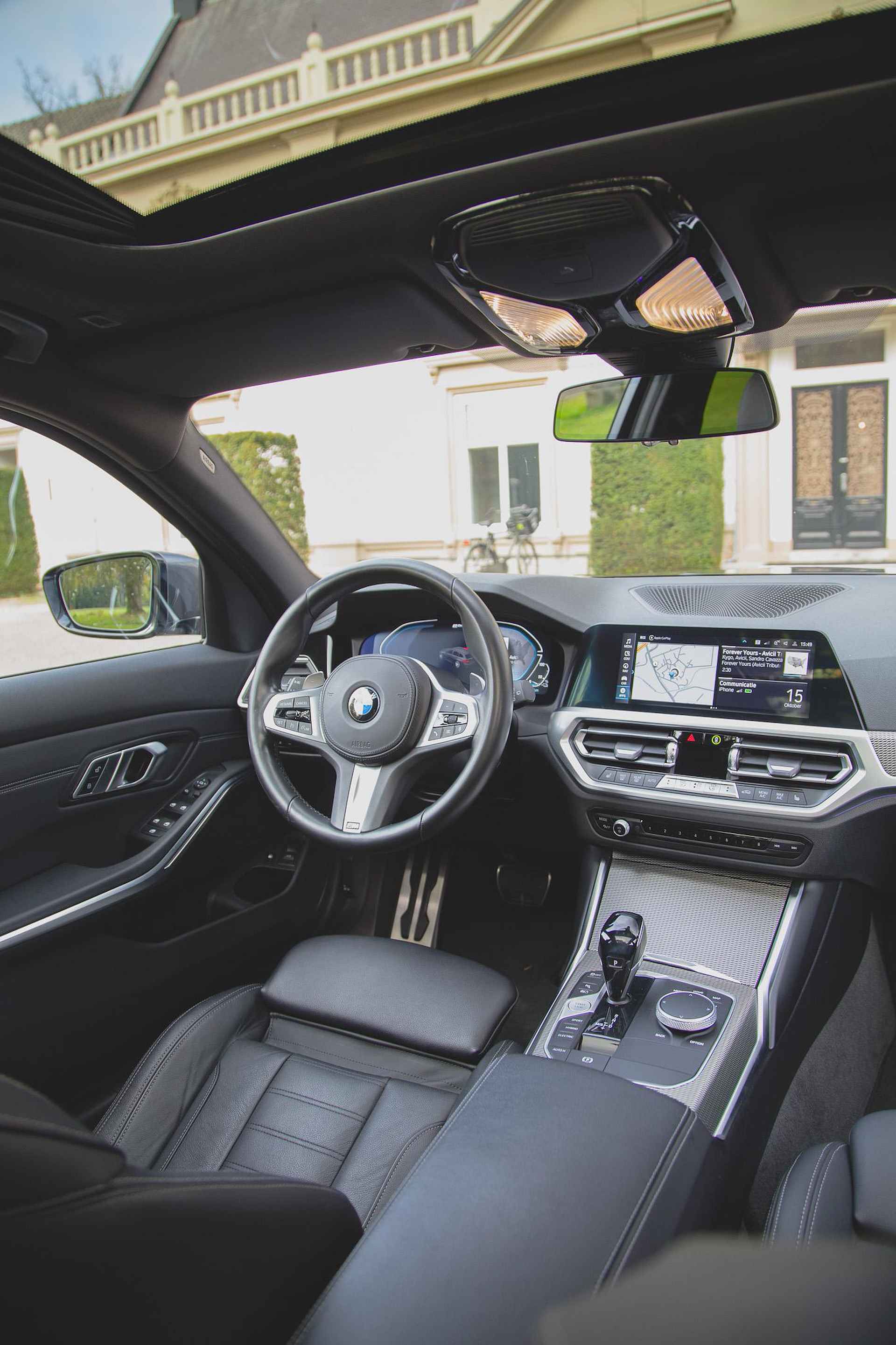 BMW 3-serie Touring 330e M-Sport Trekhaak | Pano | Leder | Carplay | Nieuwstaat - 53/64