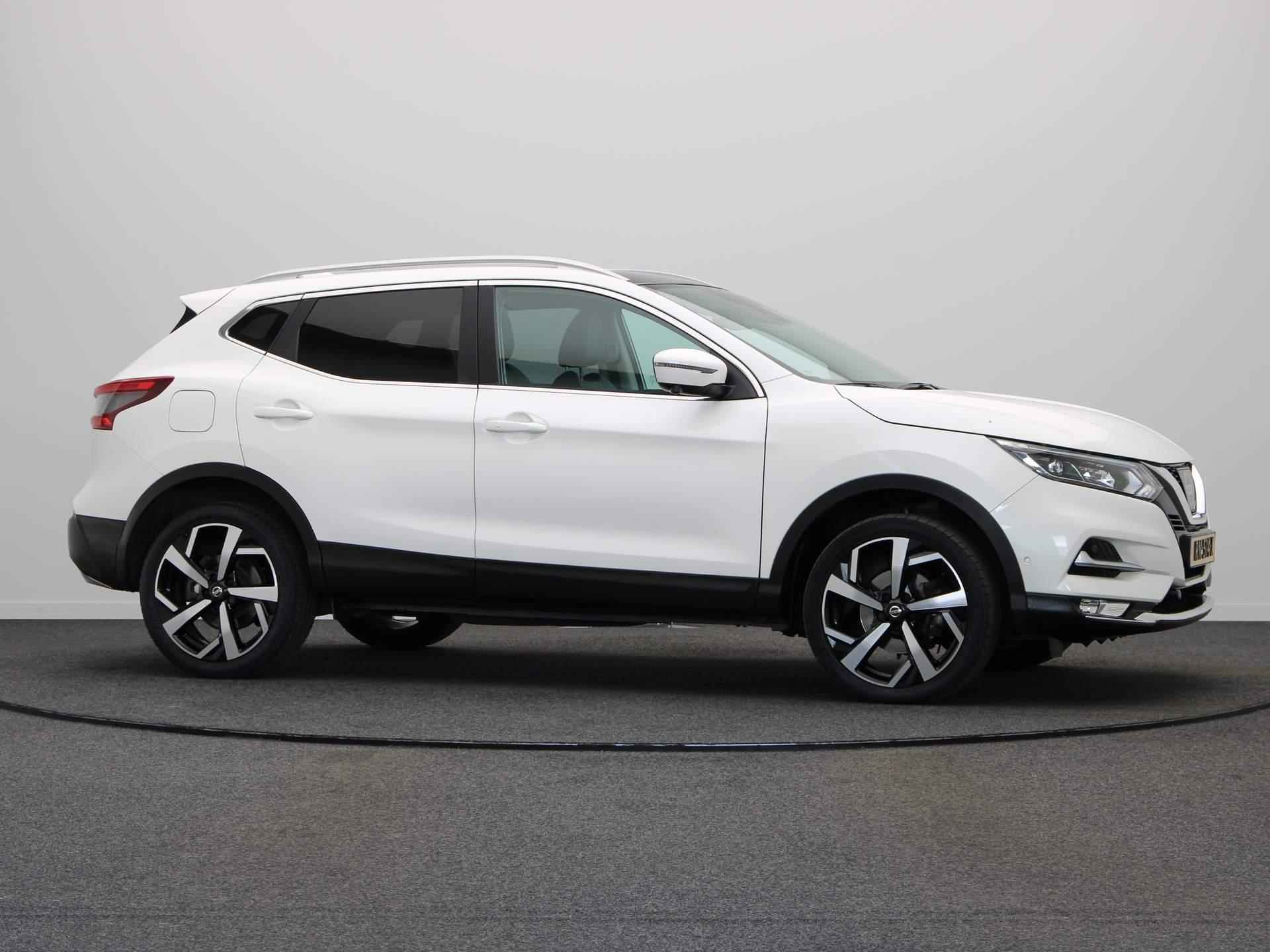 Nissan Qashqai 116pk Tekna | 1e eigenaar! | ABD onderhouden! | Voorruit verwarming | stoel verwarming | Panorama dak | Cruise control | Navigatie | Climate control | - 13/45