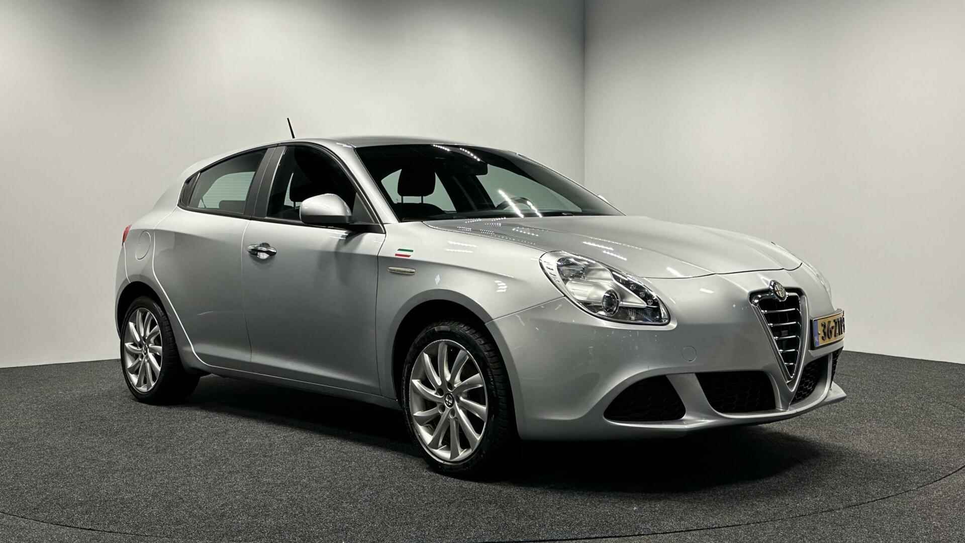 Alfa Romeo Giulietta 1.4 T Veloce AIRCO CRUISE - 4/26