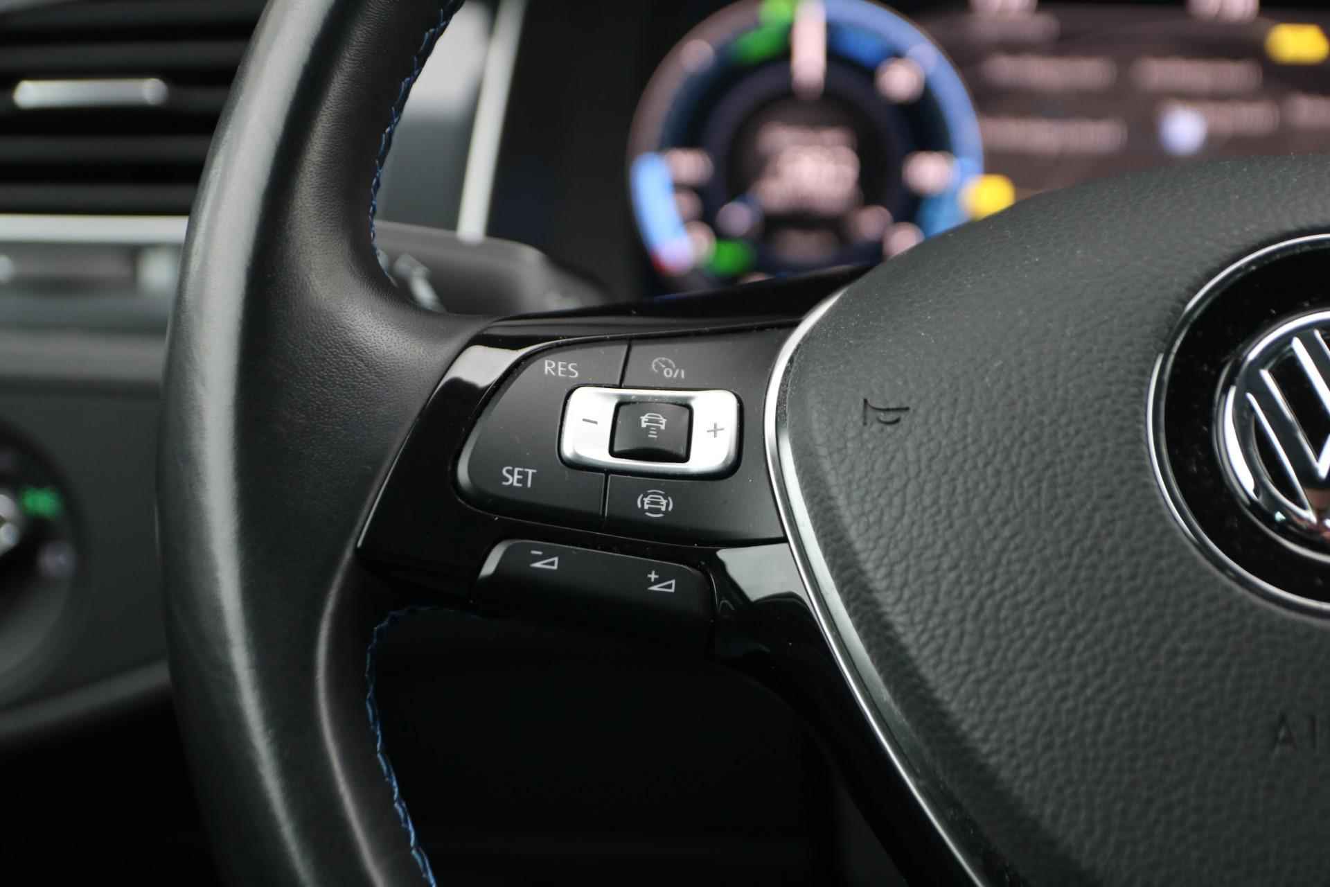 Volkswagen e-Golf 136pk E-DITION | Navigatie | Verwarmbare Voorruit | Active Info Display - 21/46
