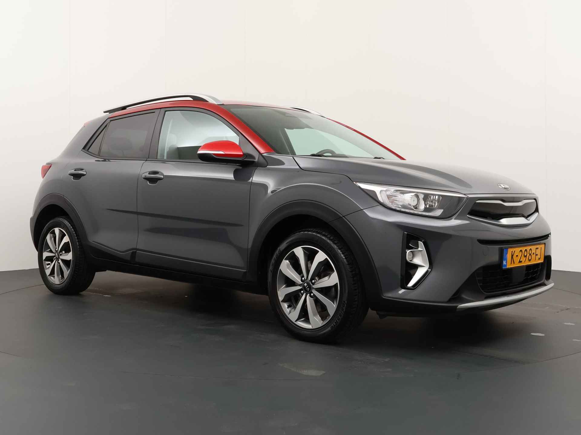 Kia Stonic 1.0 T-GDi MHEV DynamicPlusLine Two Tone - Navigatie - Climate Control - Keyless Entry - Trekhaak - Fabrieksgarantie tot 01-2028 - 11/51