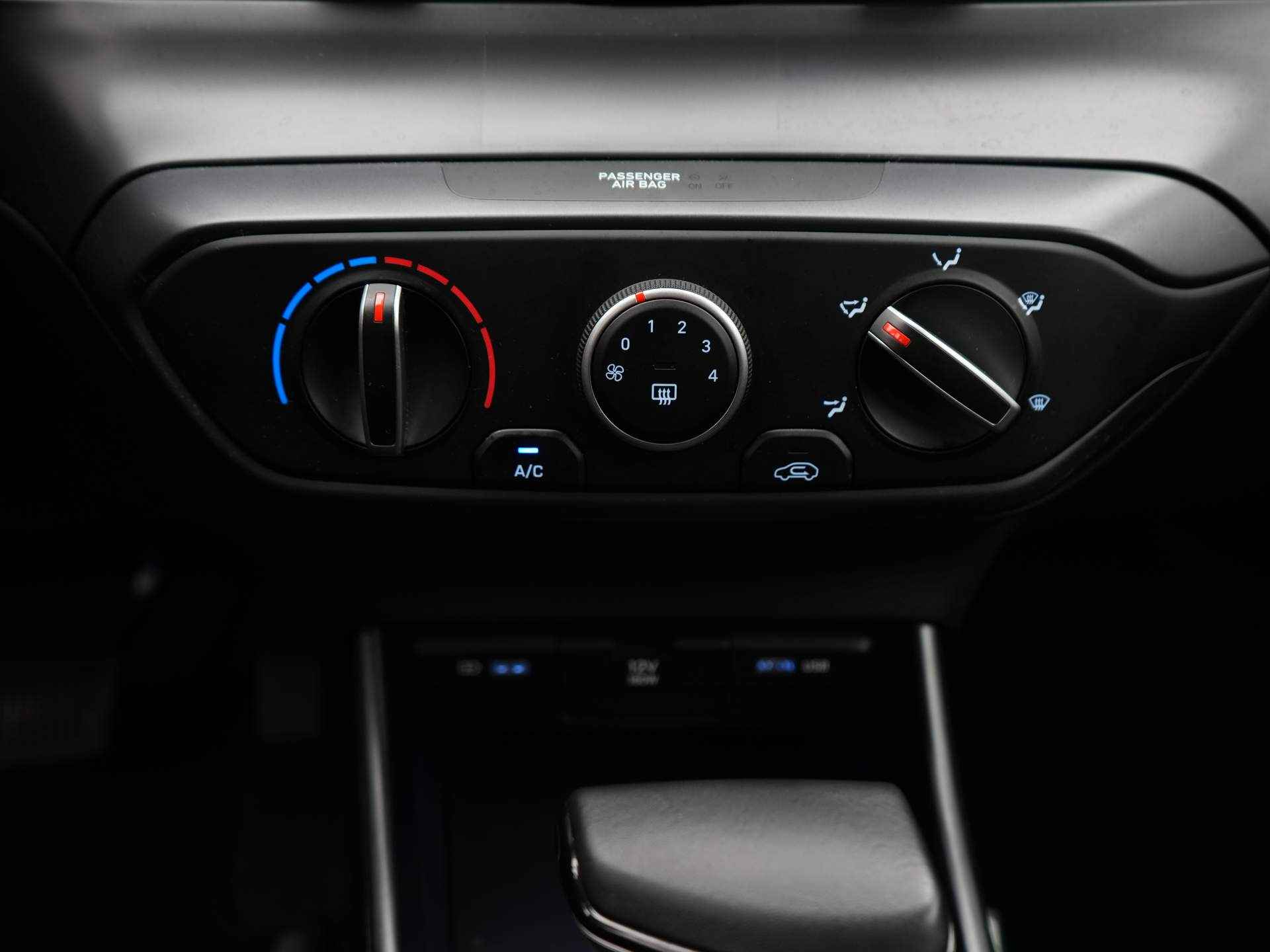 Hyundai i20 1.0 T-GDI Comfort AUTOMAAT | Apple Carplay + Android Auto | Achteruitrijcamera | Cruise Control | Rijklaarprijs! - 22/36
