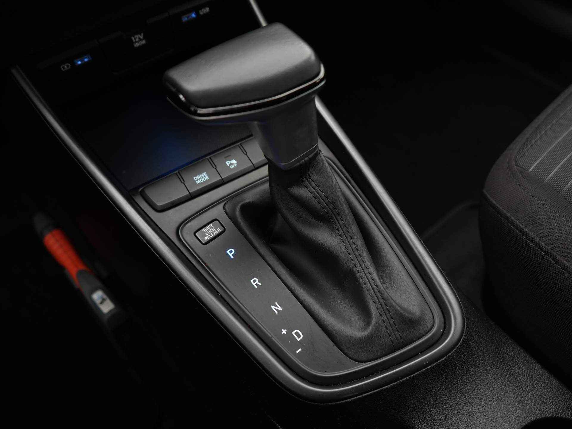 Hyundai i20 1.0 T-GDI Comfort AUTOMAAT | Apple Carplay + Android Auto | Achteruitrijcamera | Cruise Control | Rijklaarprijs! - 23/36