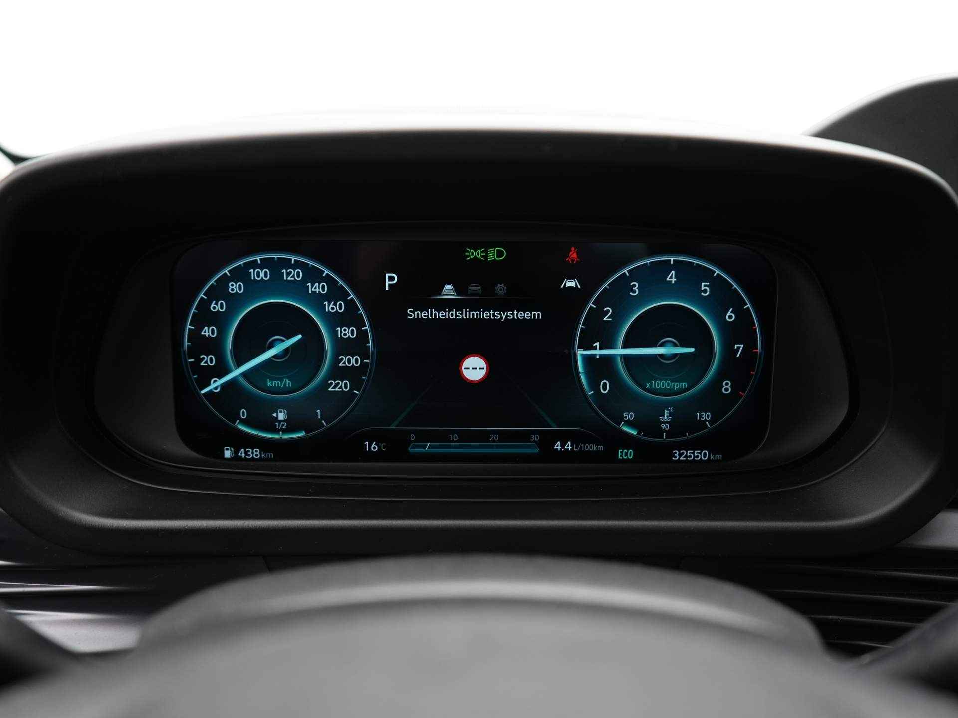 Hyundai i20 1.0 T-GDI Comfort AUTOMAAT | Apple Carplay + Android Auto | Achteruitrijcamera | Cruise Control | Rijklaarprijs! - 26/36