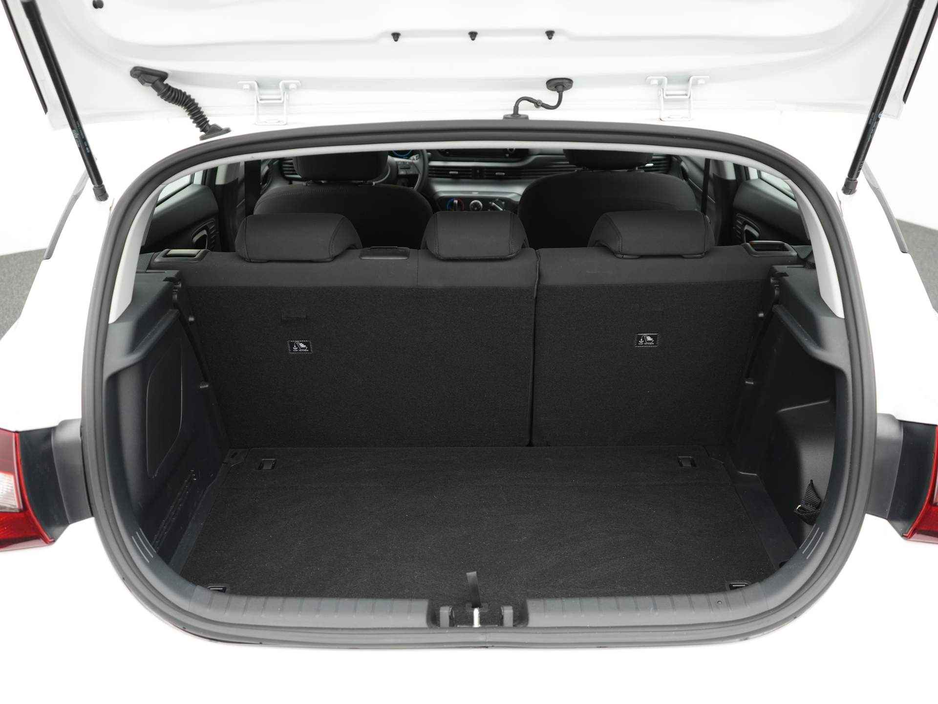 Hyundai i20 1.0 T-GDI Comfort AUTOMAAT | Apple Carplay + Android Auto | Achteruitrijcamera | Cruise Control | Rijklaarprijs! - 34/36
