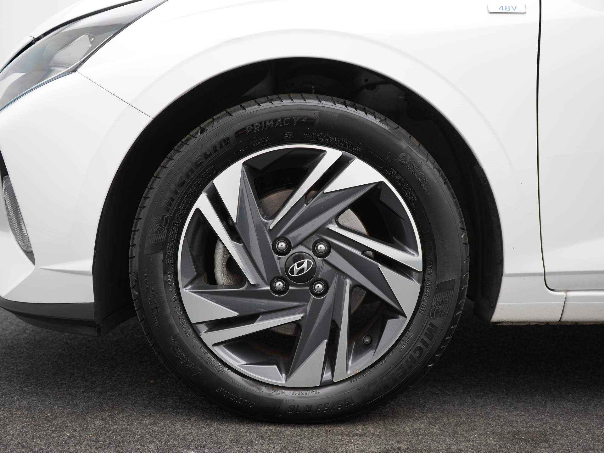 Hyundai i20 1.0 T-GDI Comfort AUTOMAAT | Apple Carplay + Android Auto | Achteruitrijcamera | Cruise Control | Rijklaarprijs! - 36/36