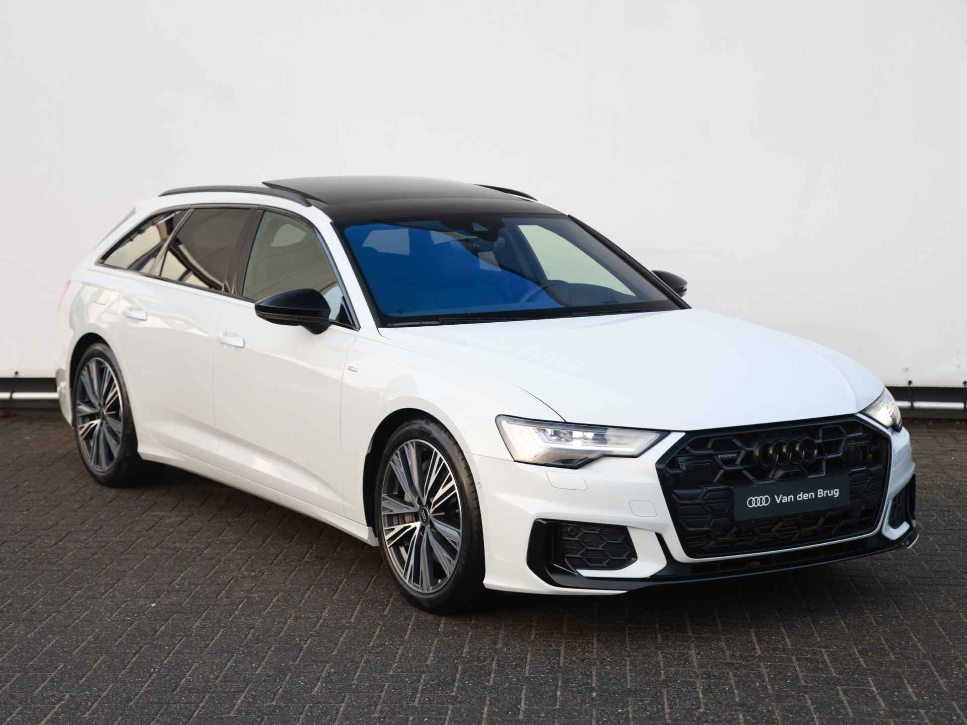 Audi A6 Avant 50 TFSI e quattro S edition 299pk | Pano | B&O | 360° Camera | Head-up | Trekhaak | HD-matrix LED | Keyless | Elek. stoelen - 3/43