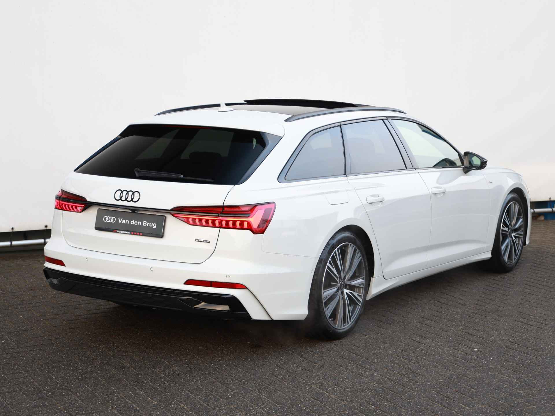 Audi A6 Avant 50 TFSI e quattro S edition 299pk | Pano | B&O | 360° Camera | Head-up | Trekhaak | HD-matrix LED | Keyless | Elek. stoelen - 5/43