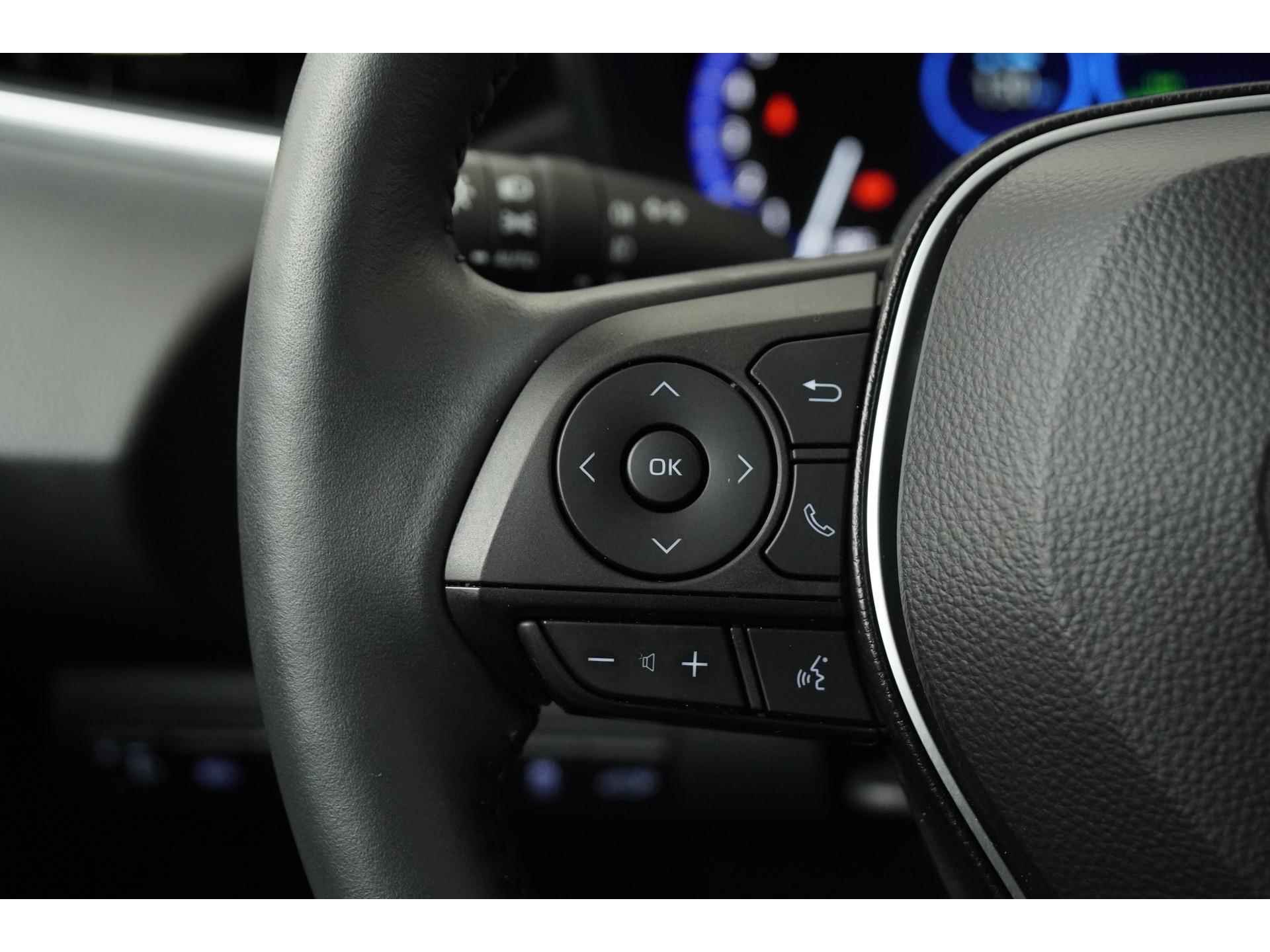 Toyota Corolla Touring Sports 1.8 Hybrid Executive Bi-Tone | Camera | Elek klep | Carplay |  Zondag Open! - 6/43