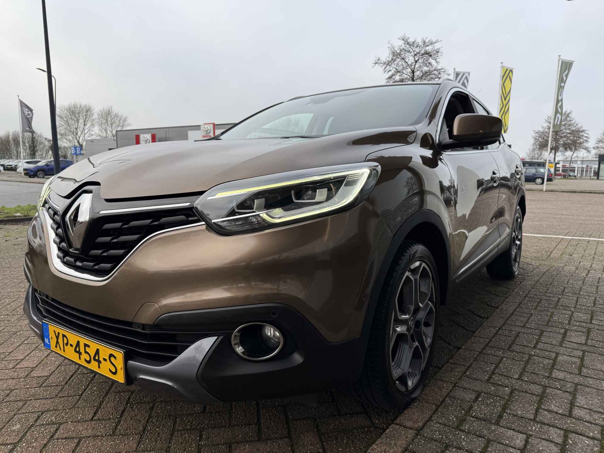 Renault Kadjar Extase Tce 130 | trekhaak wegklapbaar | lederen bekleding | Easy Park Assist | tijdelijk gratis Top Afleverpakket twv Eur 695 - 4/58