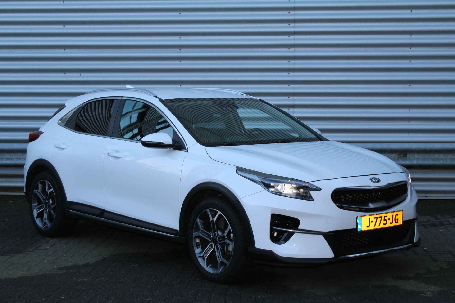 Kia Xceed 1.0 T-GDi 120pk DynamicPlusLine NL-Auto NAP Clima Cruise Navi Camera Stoel- en Stuurverwarming - 4/34